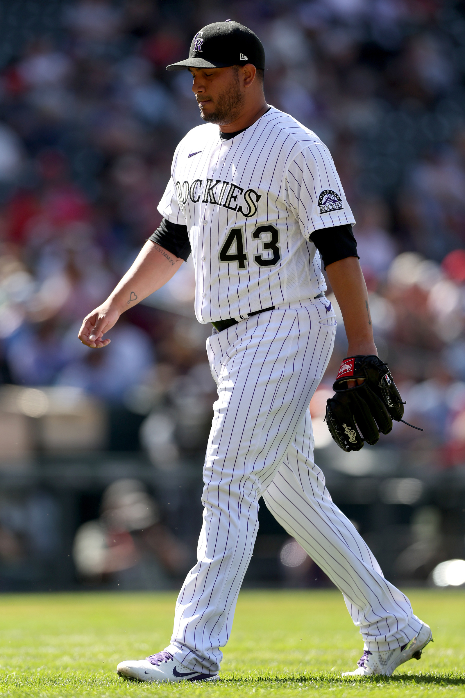 Jhoulys Chacin, Colorado Rockies Wallpaper, 1600x2400 HD Phone