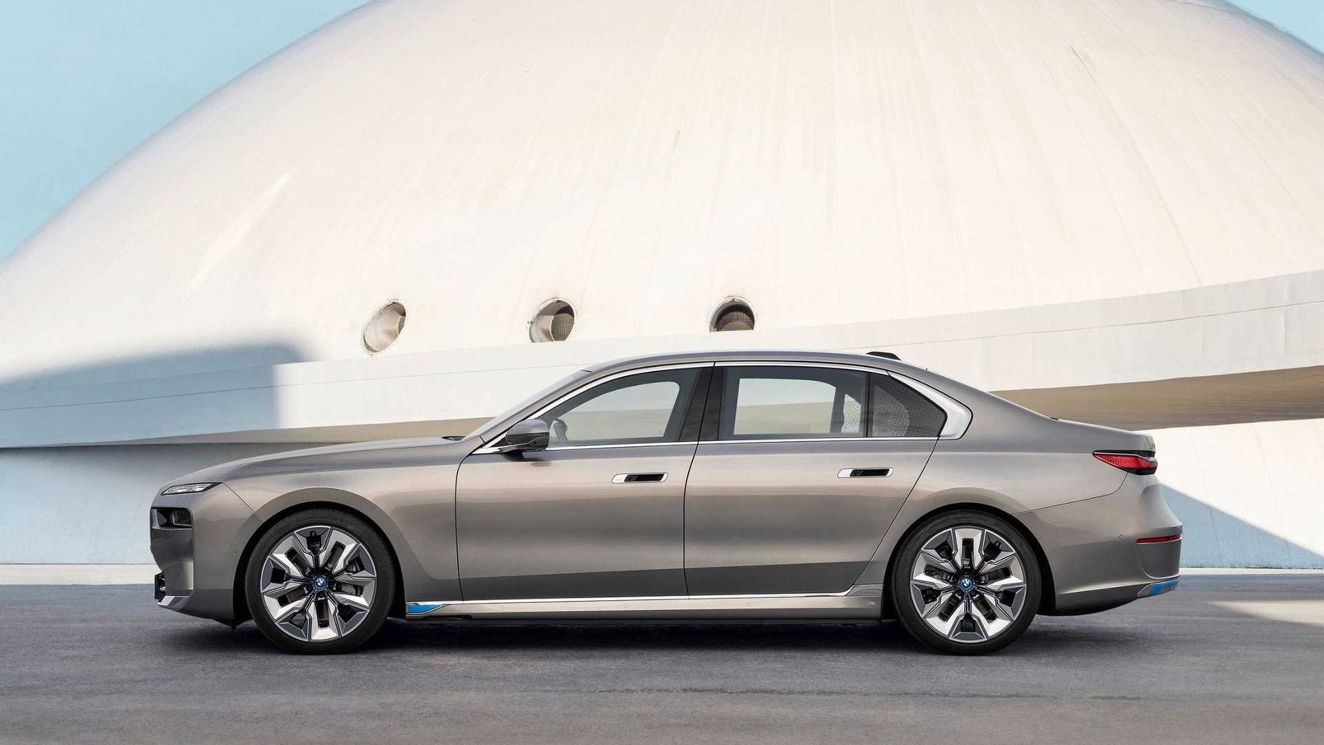 BMW i7, 2023, Revamp, Luxury Automobile, Advanced Tech, 1920x1080 Full HD Desktop