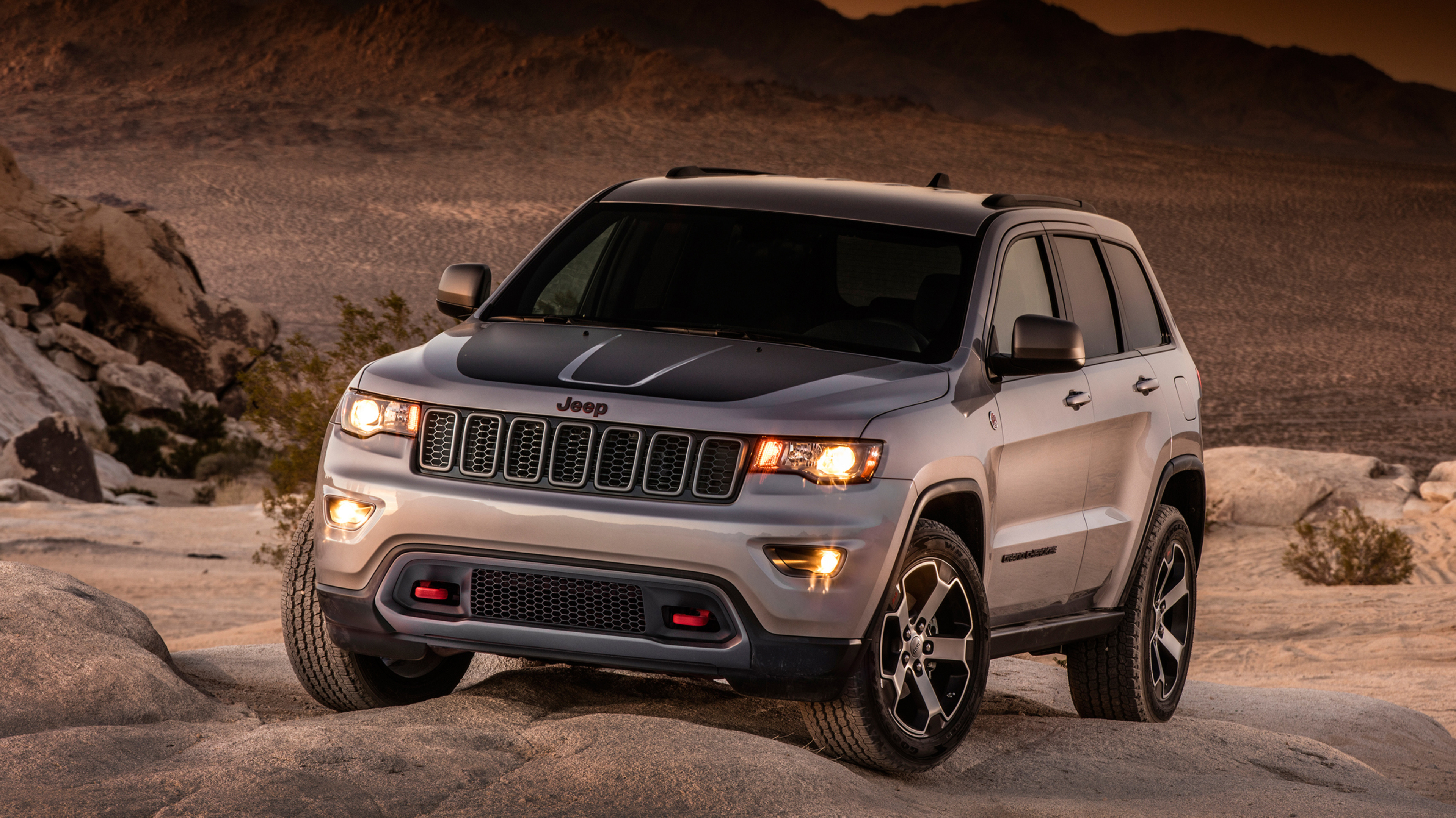WK2 2017, Jeep Cherokee Wallpaper, 3840x2160 4K Desktop