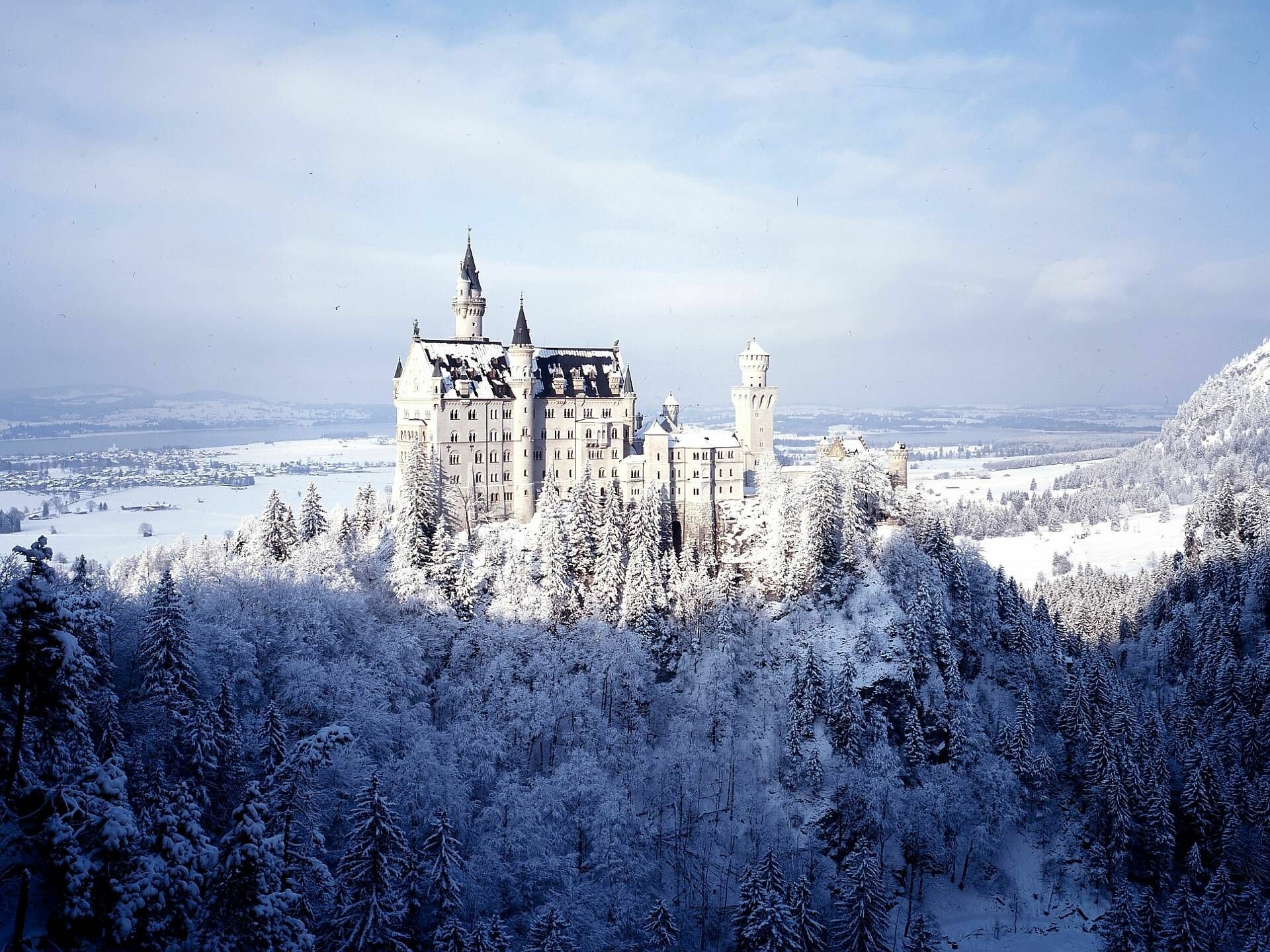 Chatilde cent teau palais, Neuschwanstein Castle, Castle pictures, German landmark, 1920x1440 HD Desktop