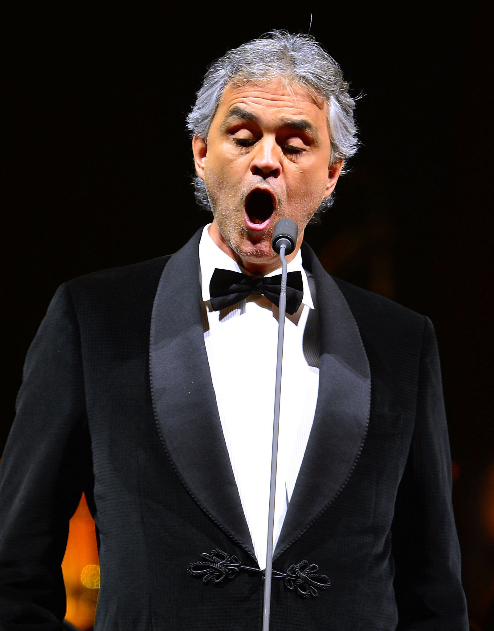 Andrea Bocelli, World tour, Music, 1610x2050 HD Phone