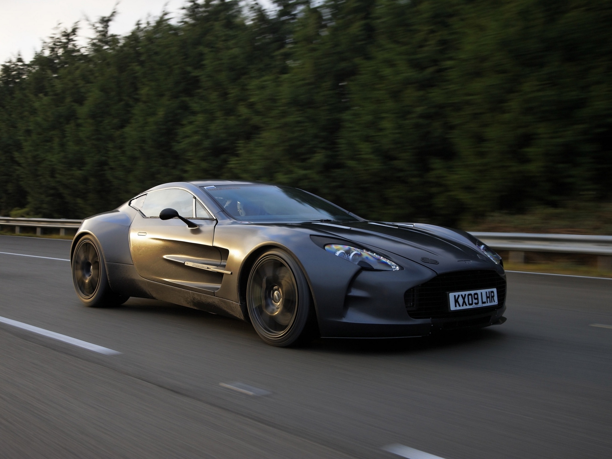 Aston Martin One-77, HD wallpapers, Stunning backgrounds, 2050x1540 HD Desktop