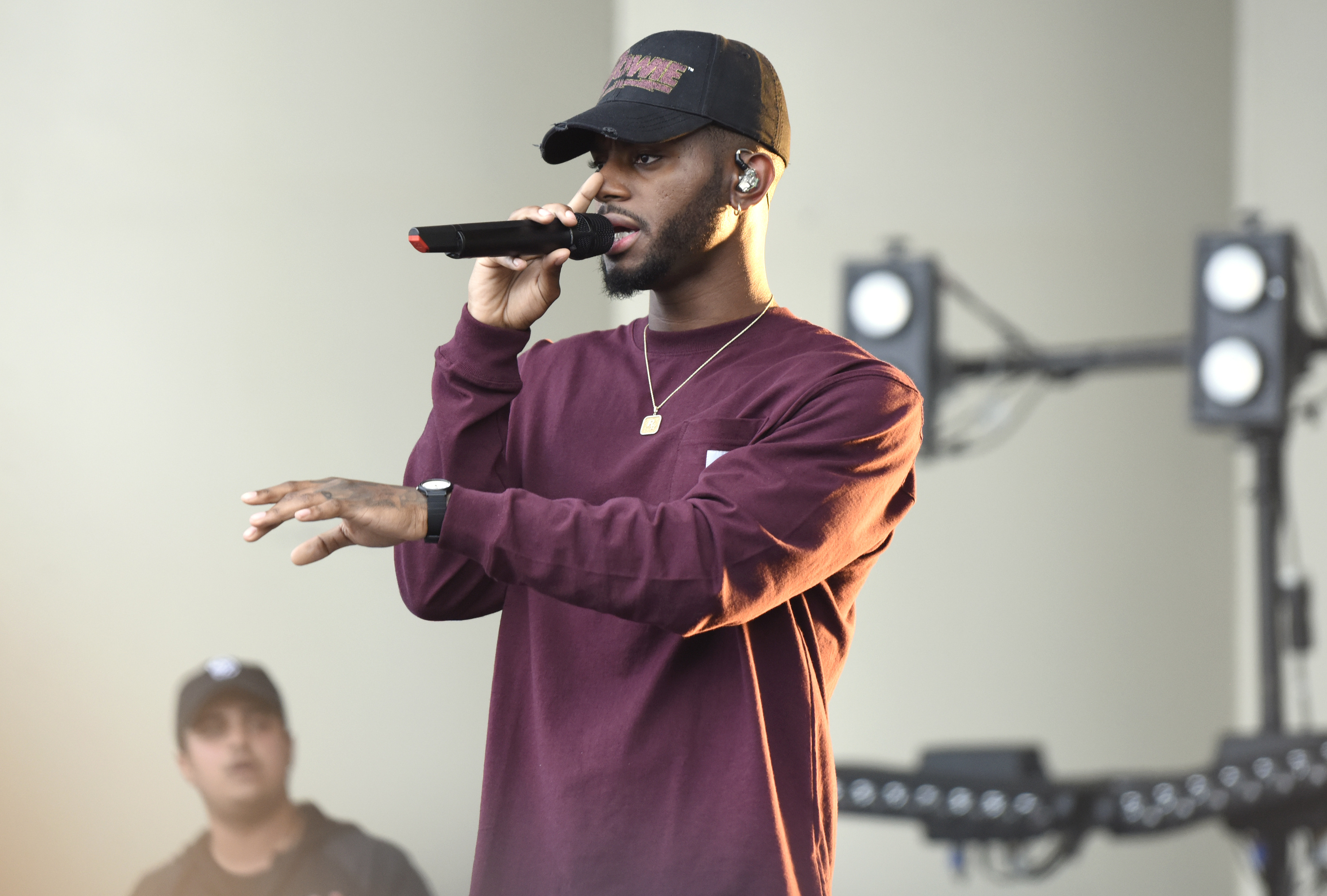 Bryson Tiller, high school diploma, heading to college, 3000x2030 HD Desktop