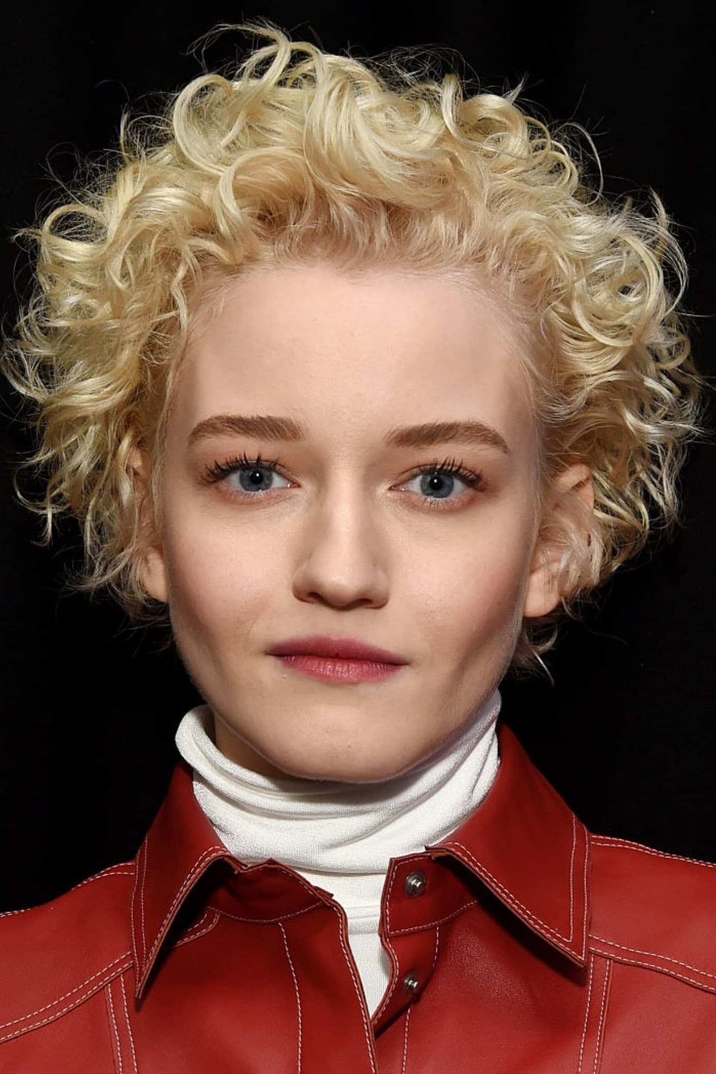 Julia Garner, Filmography, Biographical details, Film and career, 1400x2100 HD Phone