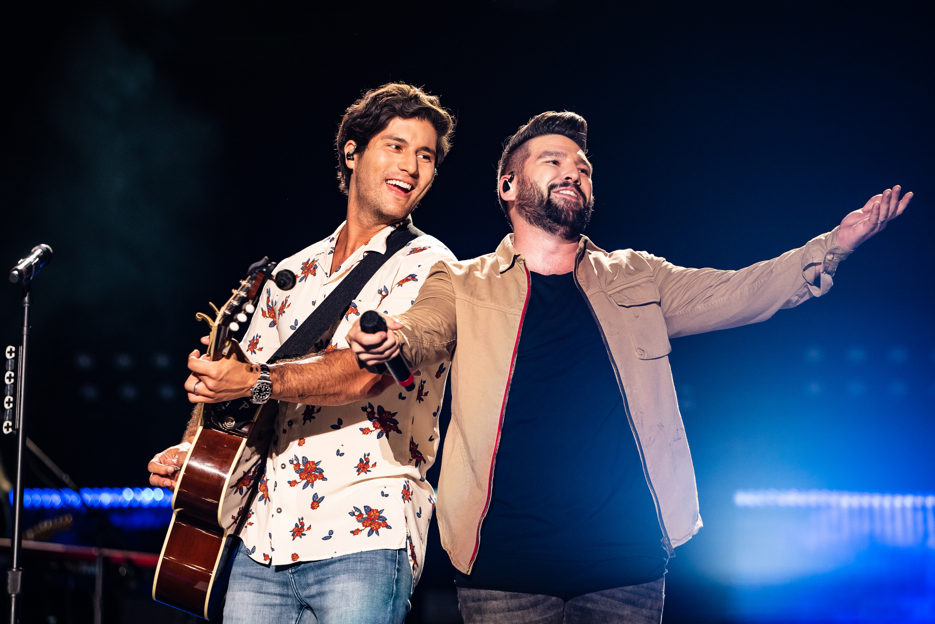 Dan + Shay, Nashville concert, Nissan Stadium, 3050x2040 HD Desktop