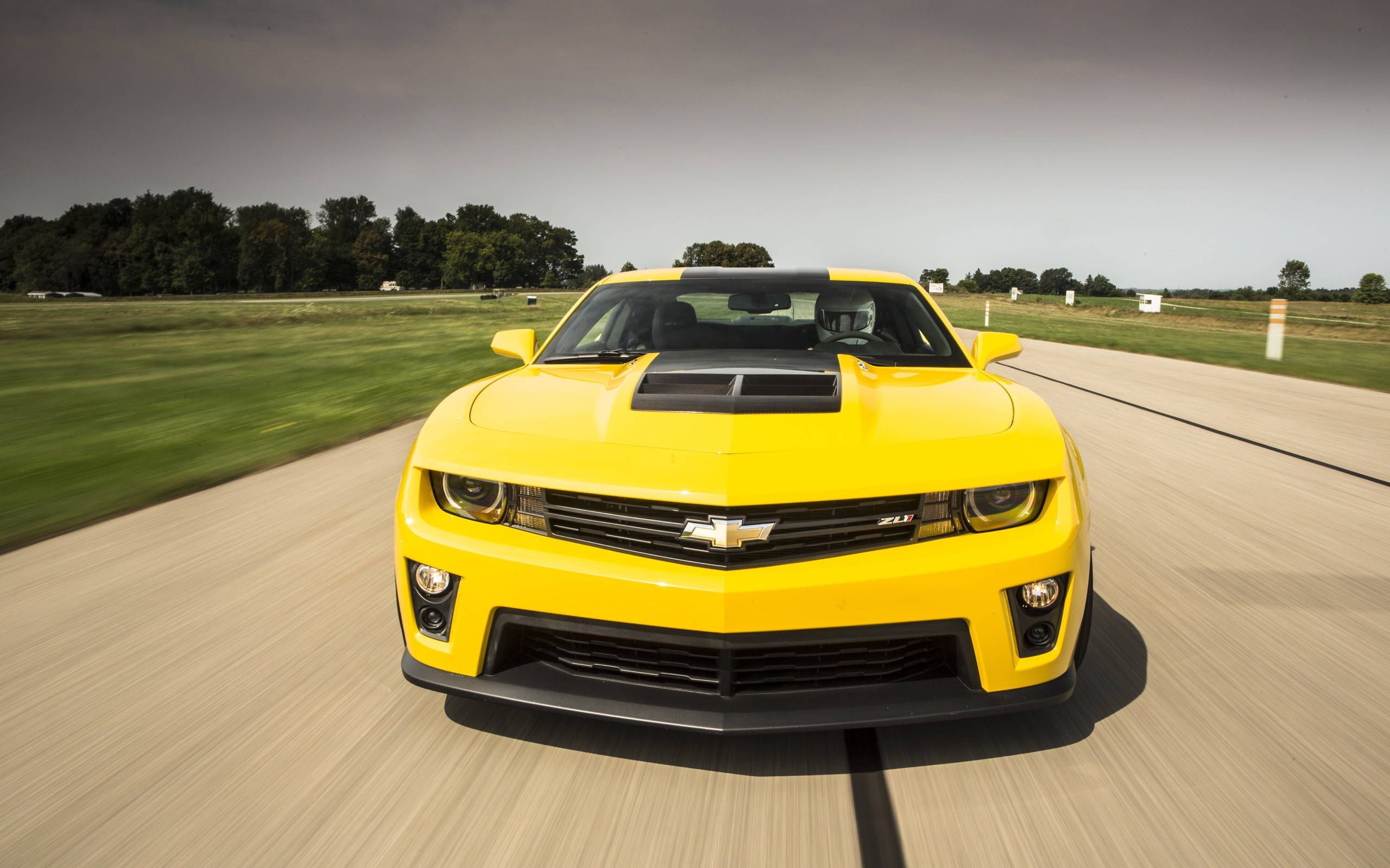 2015 Camaro ZL1, Strong mechanics, Powerful engine, Performance on wheels, Attention to detail, 2560x1600 HD Desktop