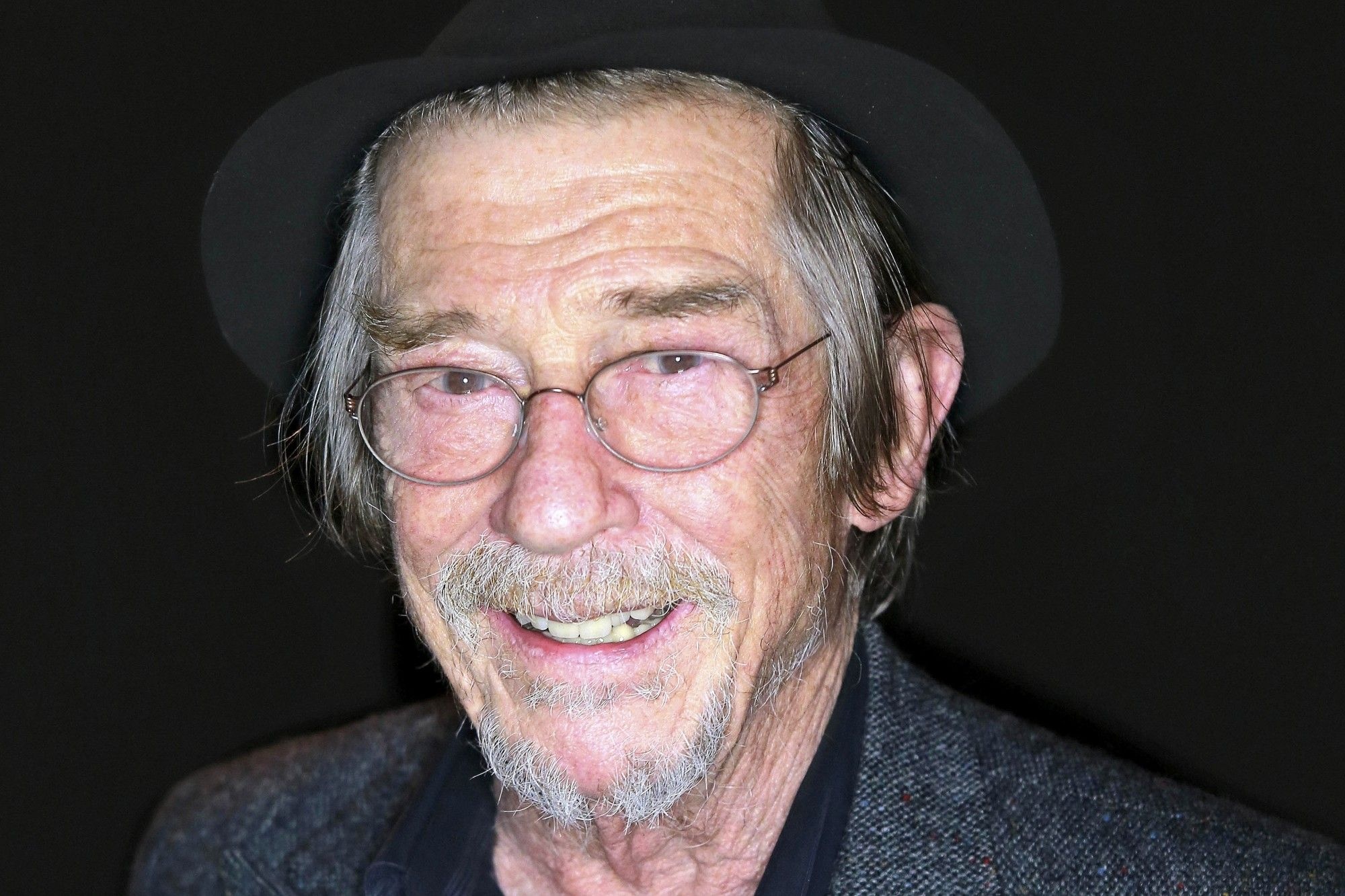 John Hurt, Condolence announcement, Fond farewell, Beloved actor, 2000x1340 HD Desktop