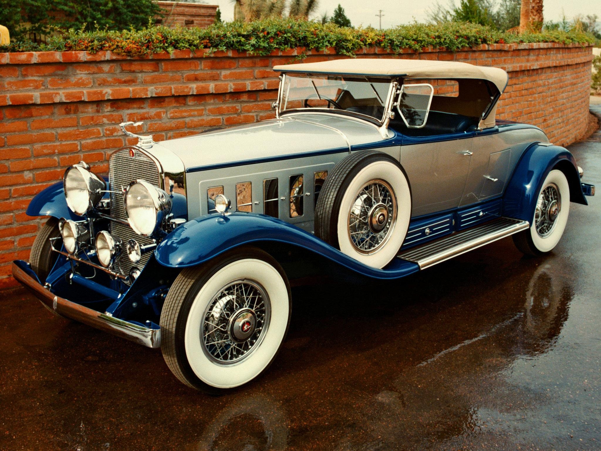 1930 Cadillac V-16 Roadster, curved brick wall, whitewall wire wheels, HD Desktop wallpaper
