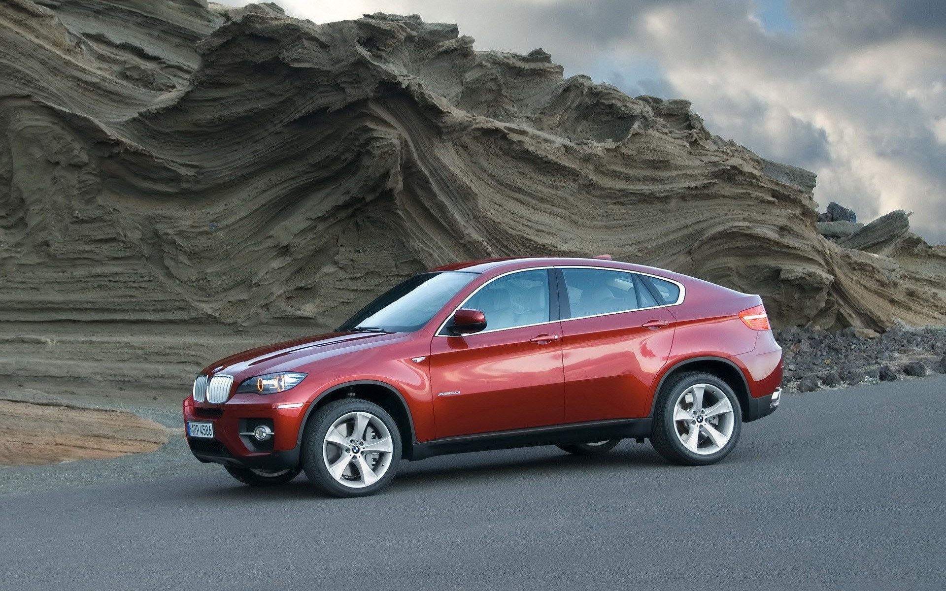 BMW X6, High-performance vehicle, Sleek design, Cutting-edge technology, 1920x1200 HD Desktop