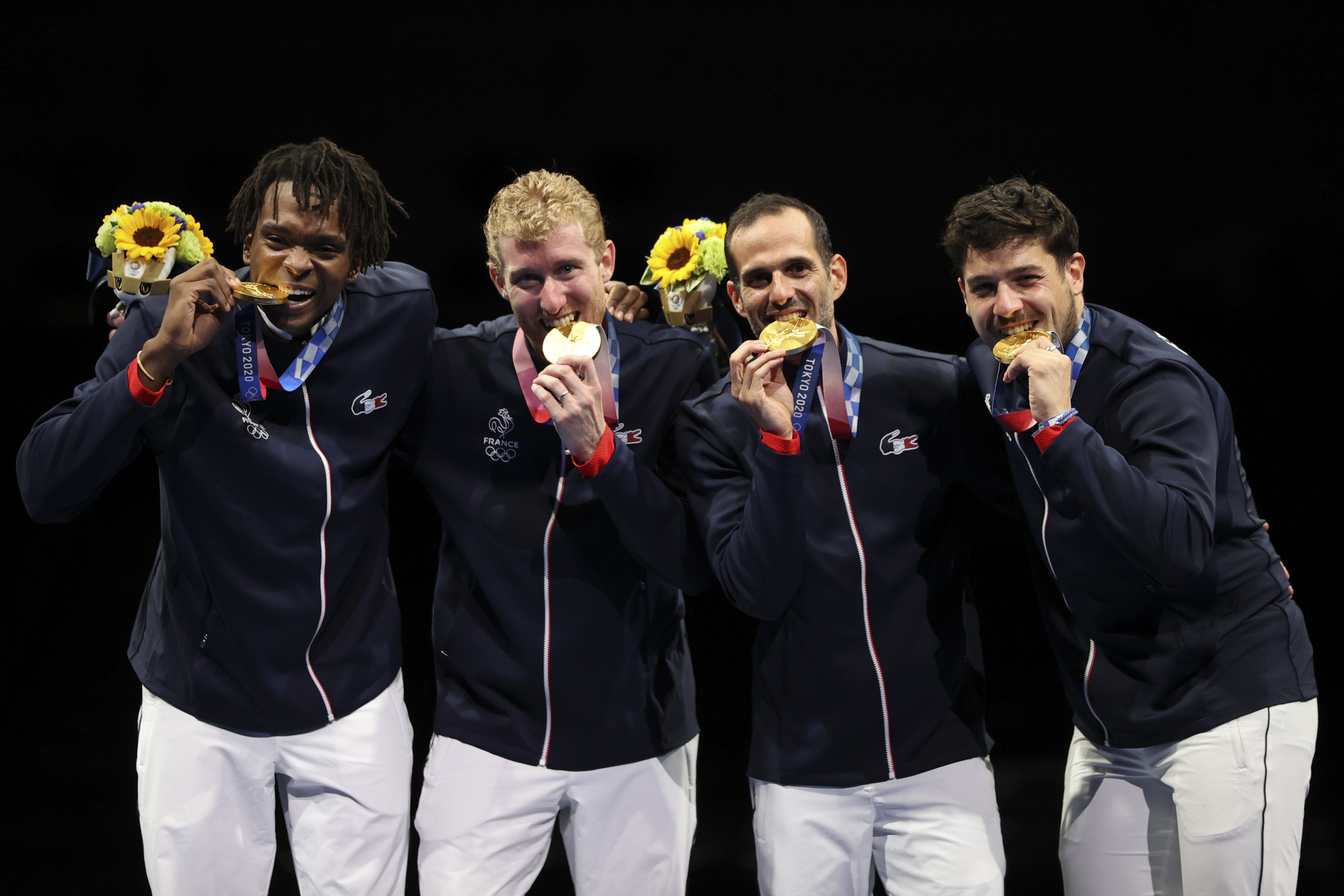 Enzo Lefort, Fencing champion, Revenge against Russia, Spectacular victory, 3000x2010 HD Desktop