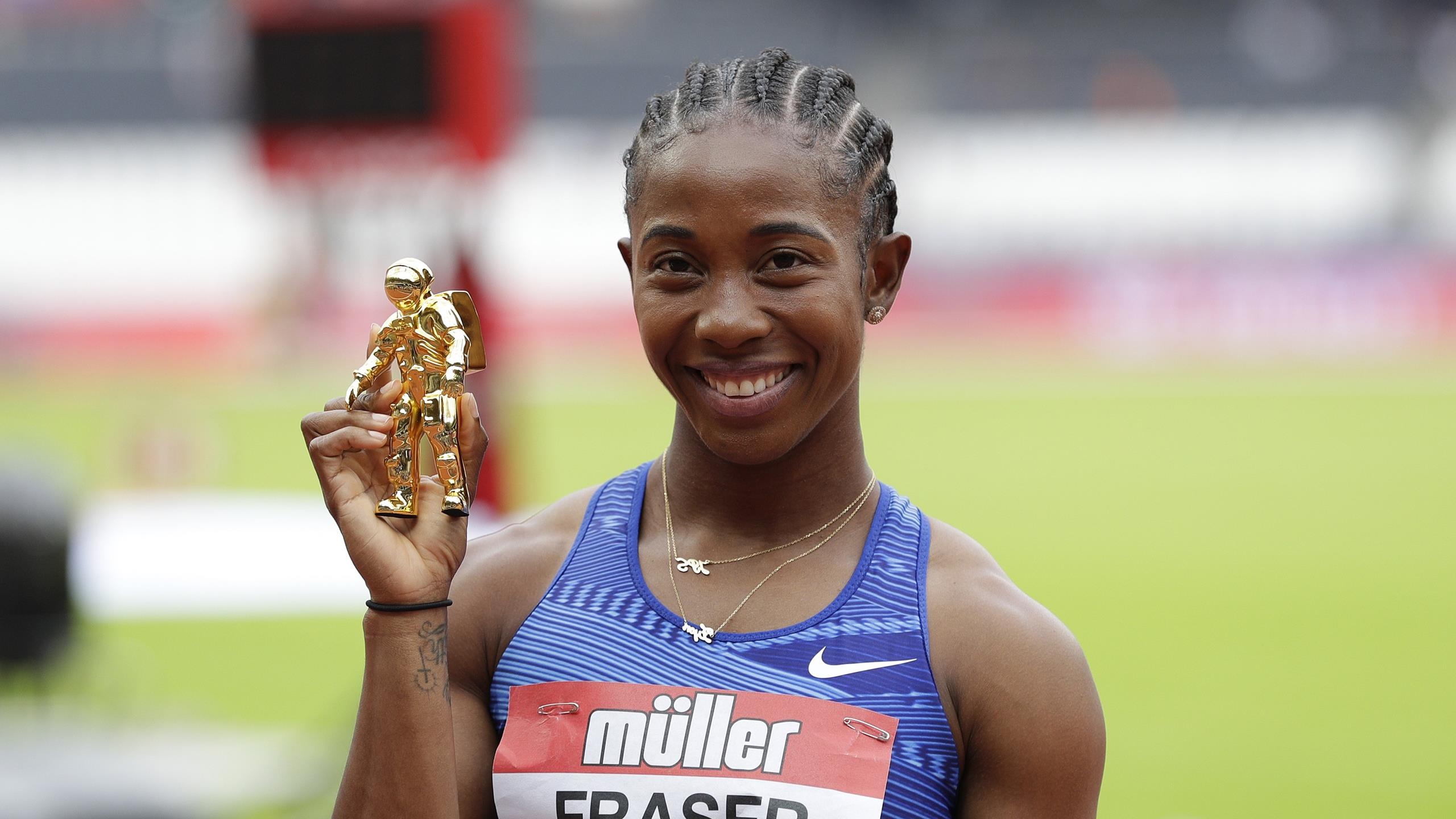 London Anniversary Games trophy, Shelly-Ann Fraser-Pryce Wallpaper, 2560x1440 HD Desktop