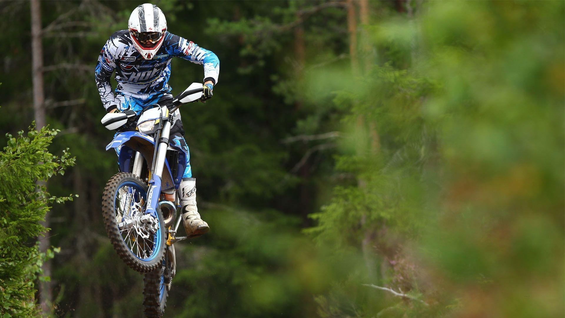 Stunt wallpapers, Adrenaline rush, Extreme sports, Heart-stopping moments, 1920x1080 Full HD Desktop