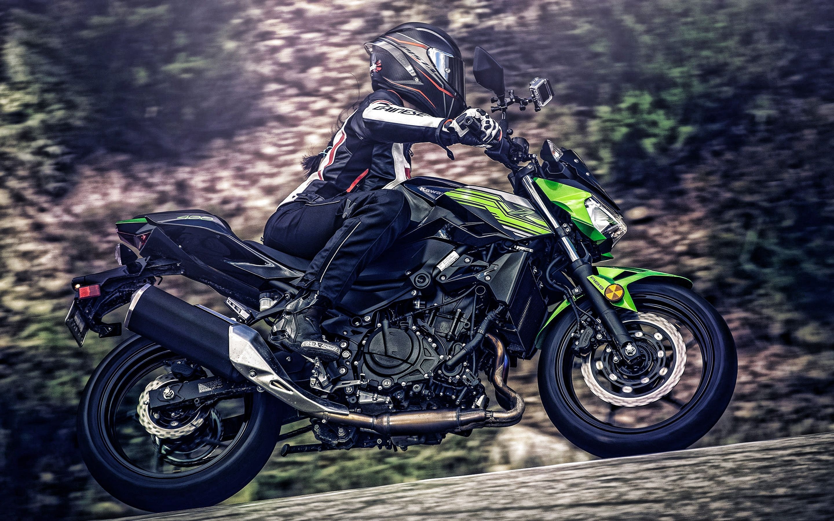 Kawasaki Z400, Stylish urban cruiser, Dynamic street presence, Unparalleled agility, 2880x1800 HD Desktop