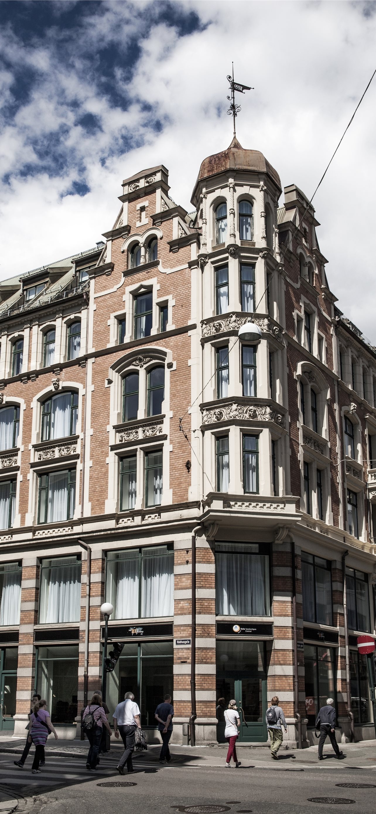 Saga Hotel, Oslo Wallpaper, 1290x2780 HD Phone
