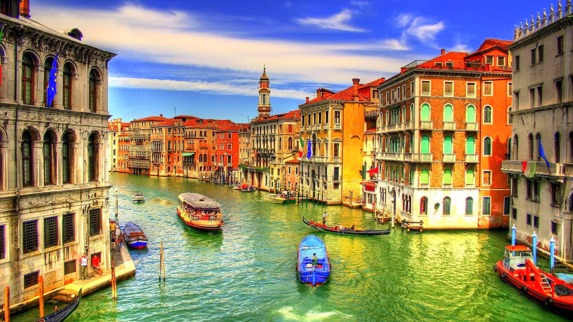 Water taxis, European highlights tour, Qwest Destinations, 1920x1080 Full HD Desktop