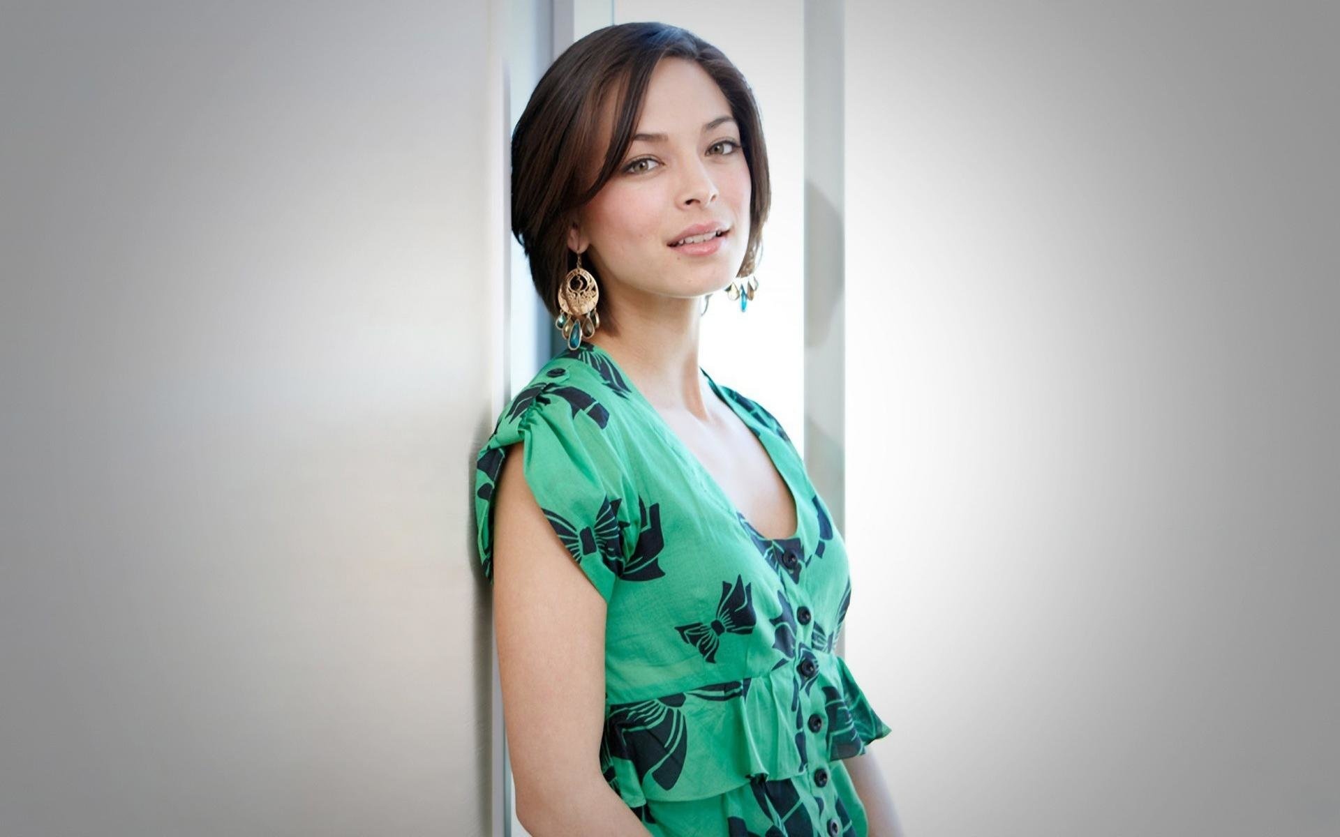 Kristin Kreuk, High resolution, HD wallpaper, Stunning image, 1920x1200 HD Desktop