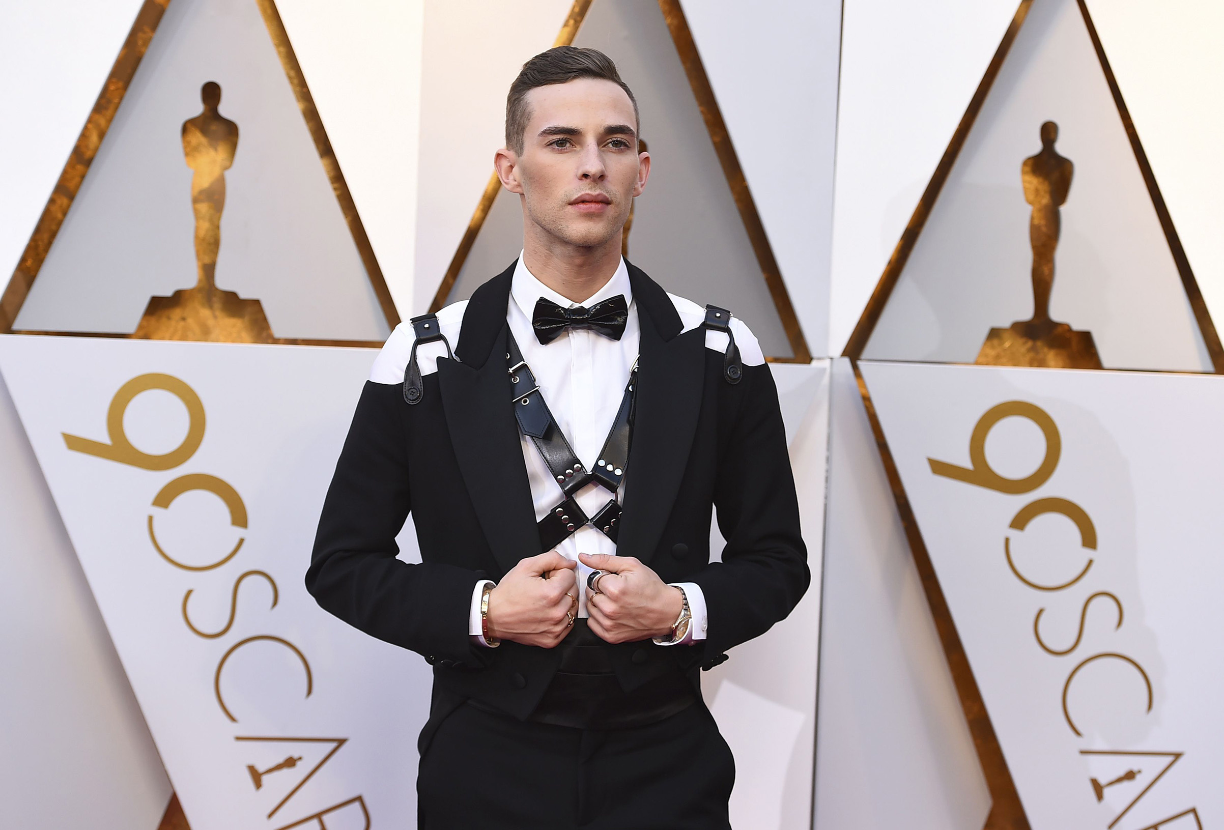 Adam Rippon, Oscars 2018, Red carpet harness, Fashion statement, 2410x1640 HD Desktop