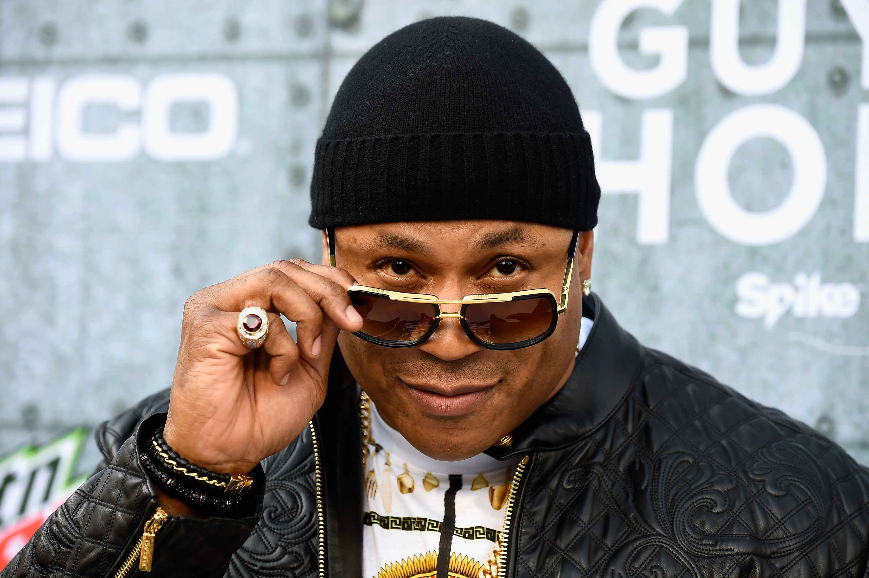 LL Cool J, Shout-out to curvy women, Body positivity, Essence podcast, 3000x2000 HD Desktop