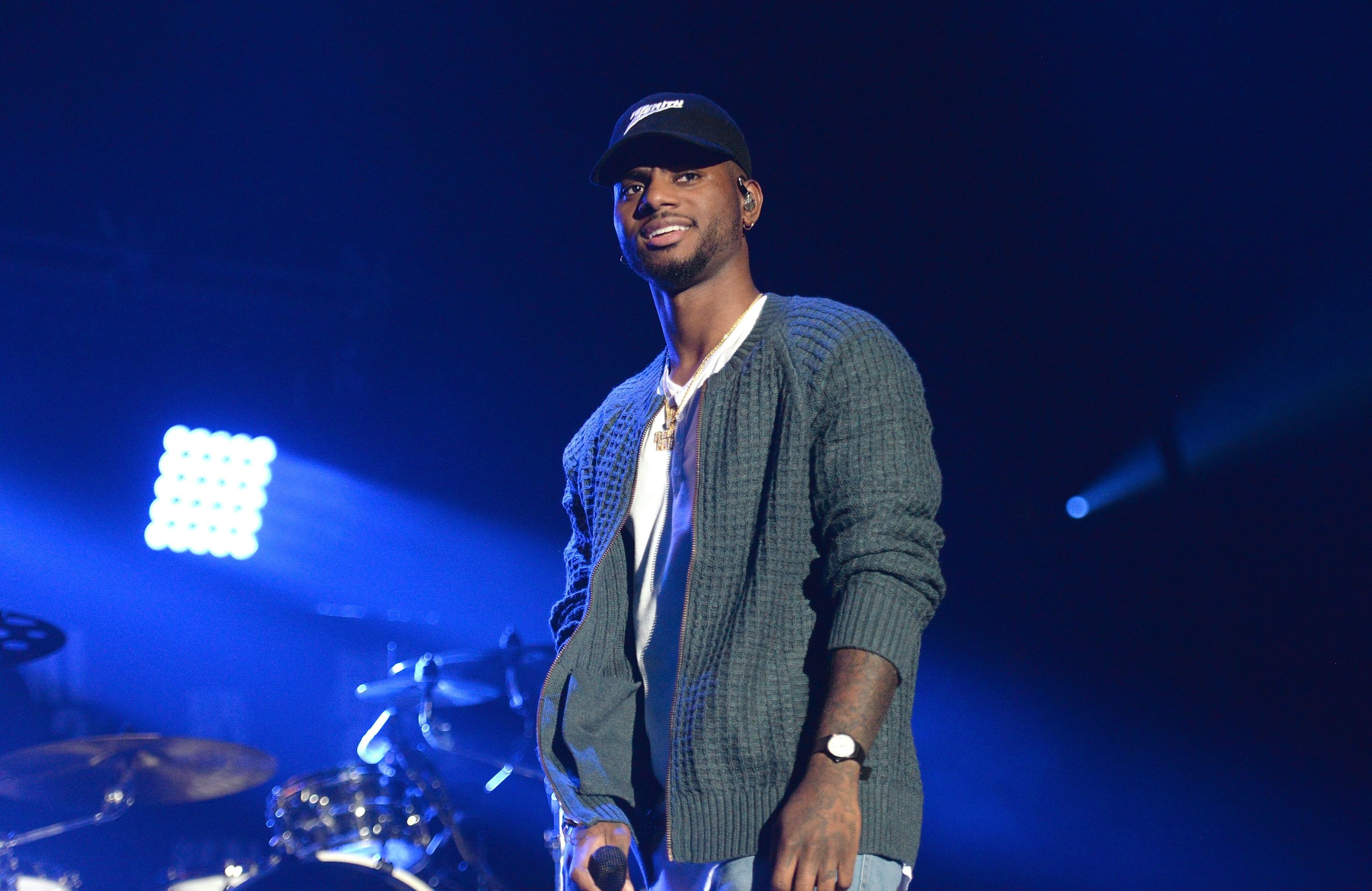 Bryson Tiller music, R&B sensation, TrapSoul artist, Billboard success, 3000x1950 HD Desktop