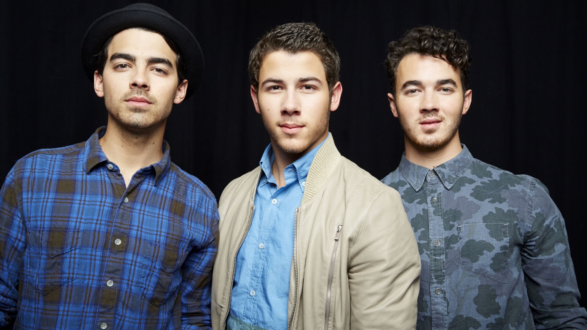 Jonas Brothers reunion, Unforgettable moments, Supertab themes, Ultimate fan experience, 1920x1080 Full HD Desktop