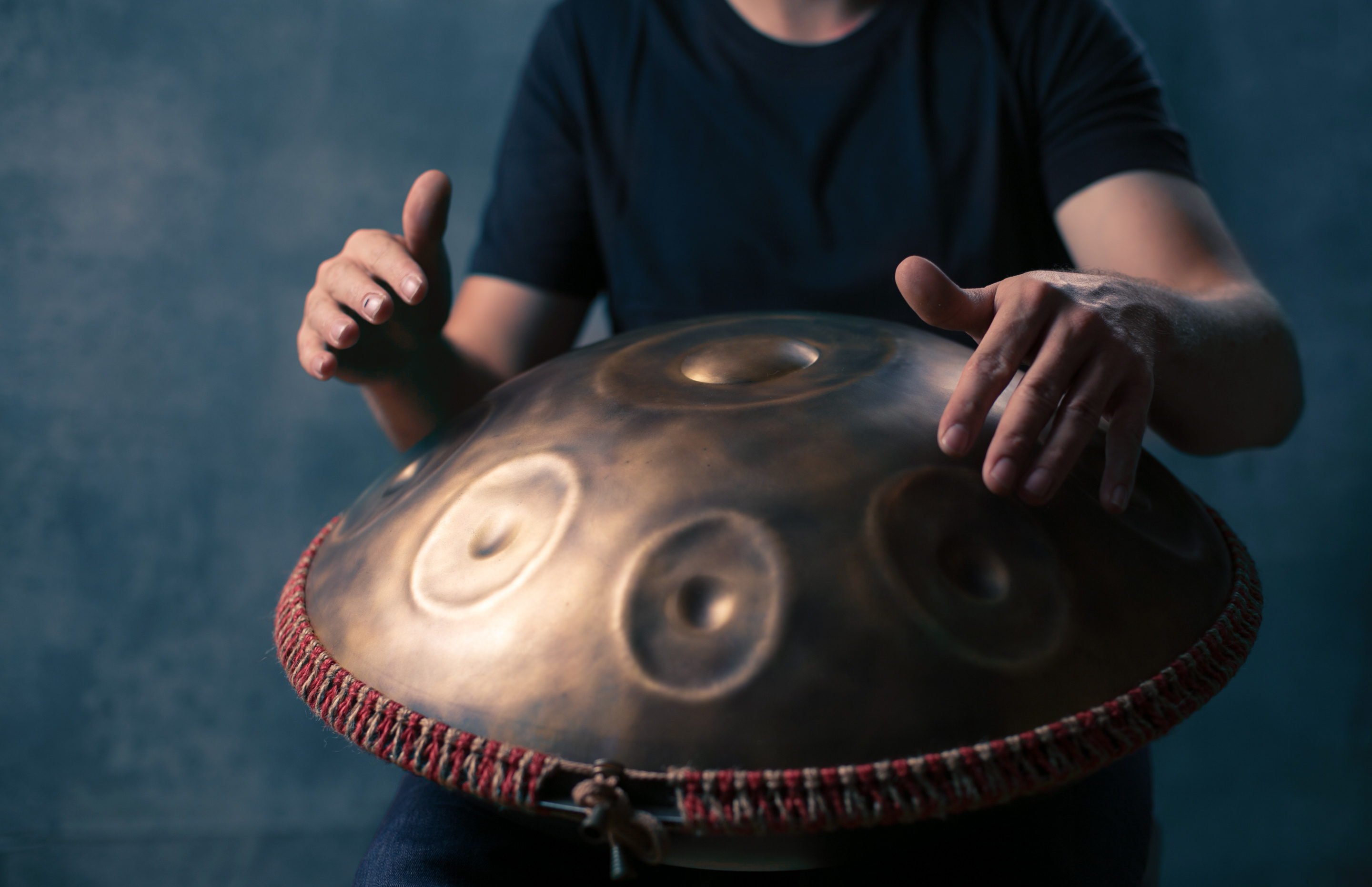 Soulful melodies, Handpan musicians, Soulshine Sounds gallery, Musical craftsmanship, 2880x1870 HD Desktop