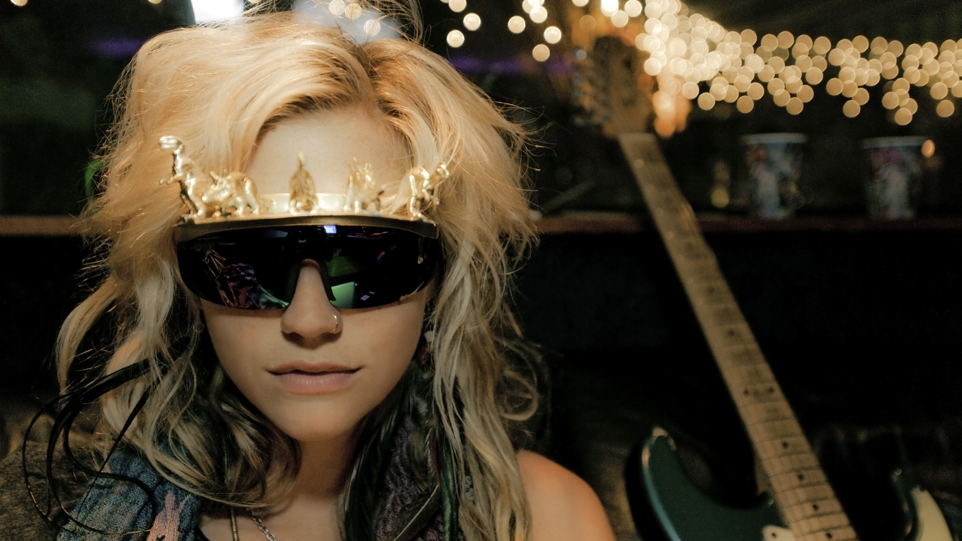 Kesha widescreen desktop background: Large-format display, Engaging visuals, Desktop enhancement, 1920x1080 Full HD Desktop