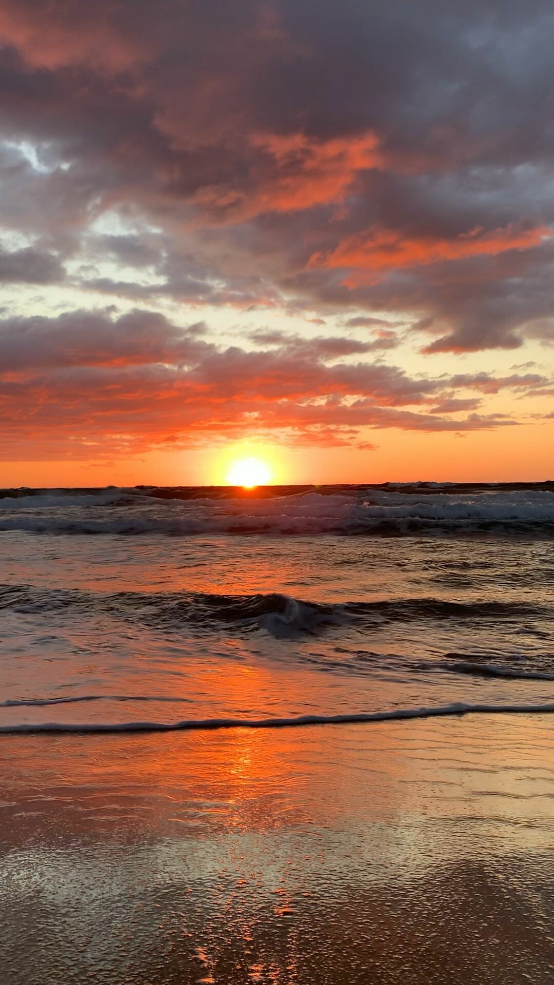 Unreal sunrise, Scenic wonder, Noosa, Australia, Stunning landscapes, 1080x1920 Full HD Phone