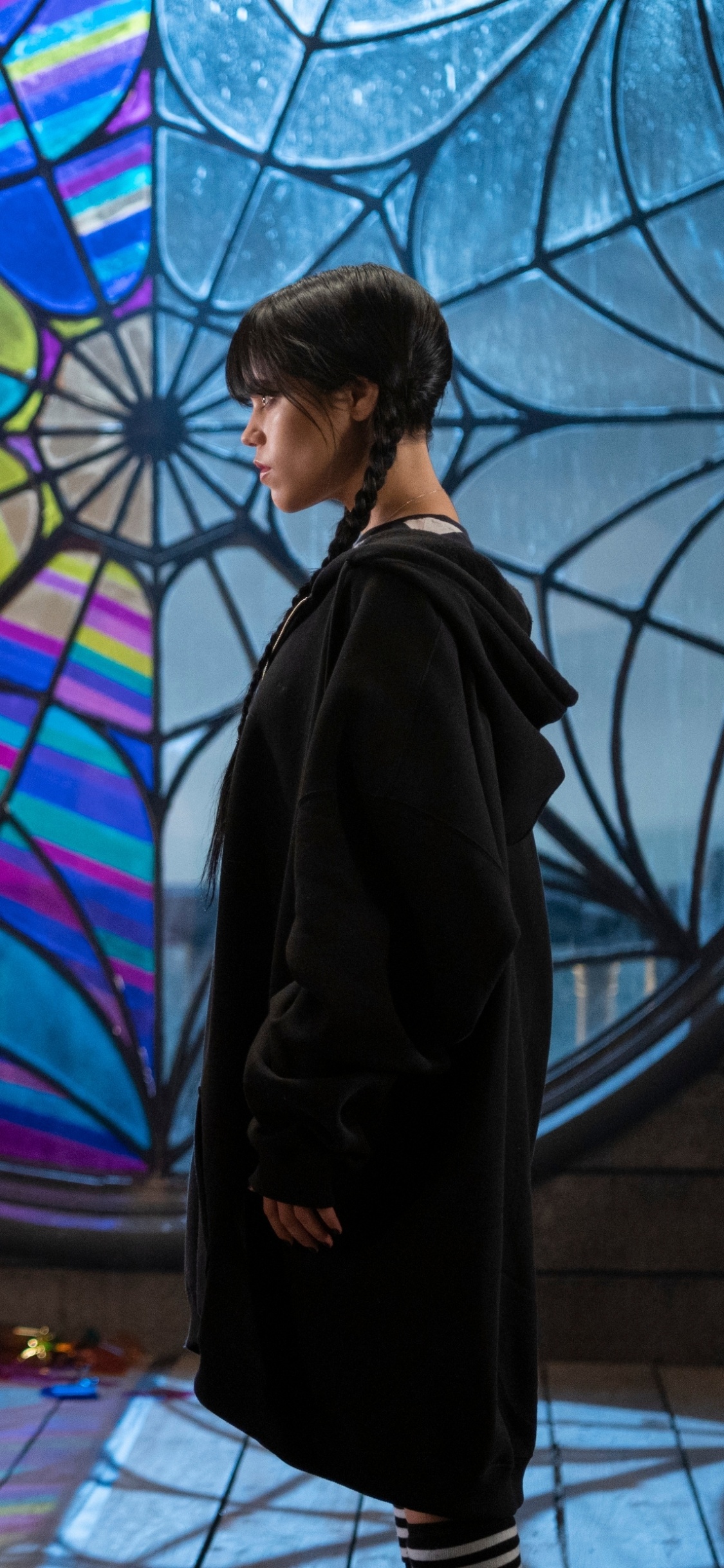 Wednesday Addams, Ophelia Hall spiderweb window, oversized black hoodie, HD Phone wallpaper