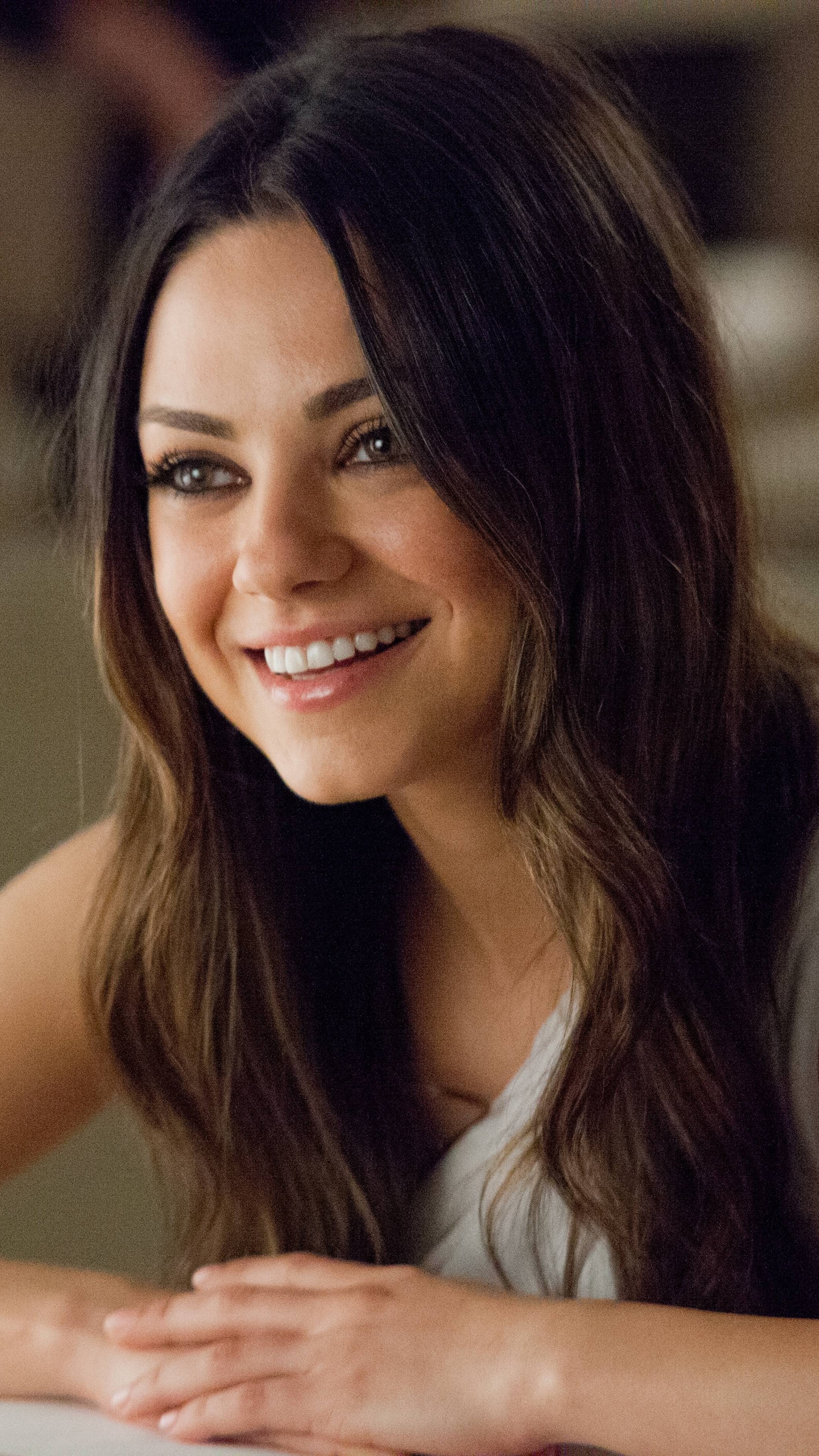 Mila Kunis, 2018, Sony Xperia, Photos, 2160x3840 4K Phone