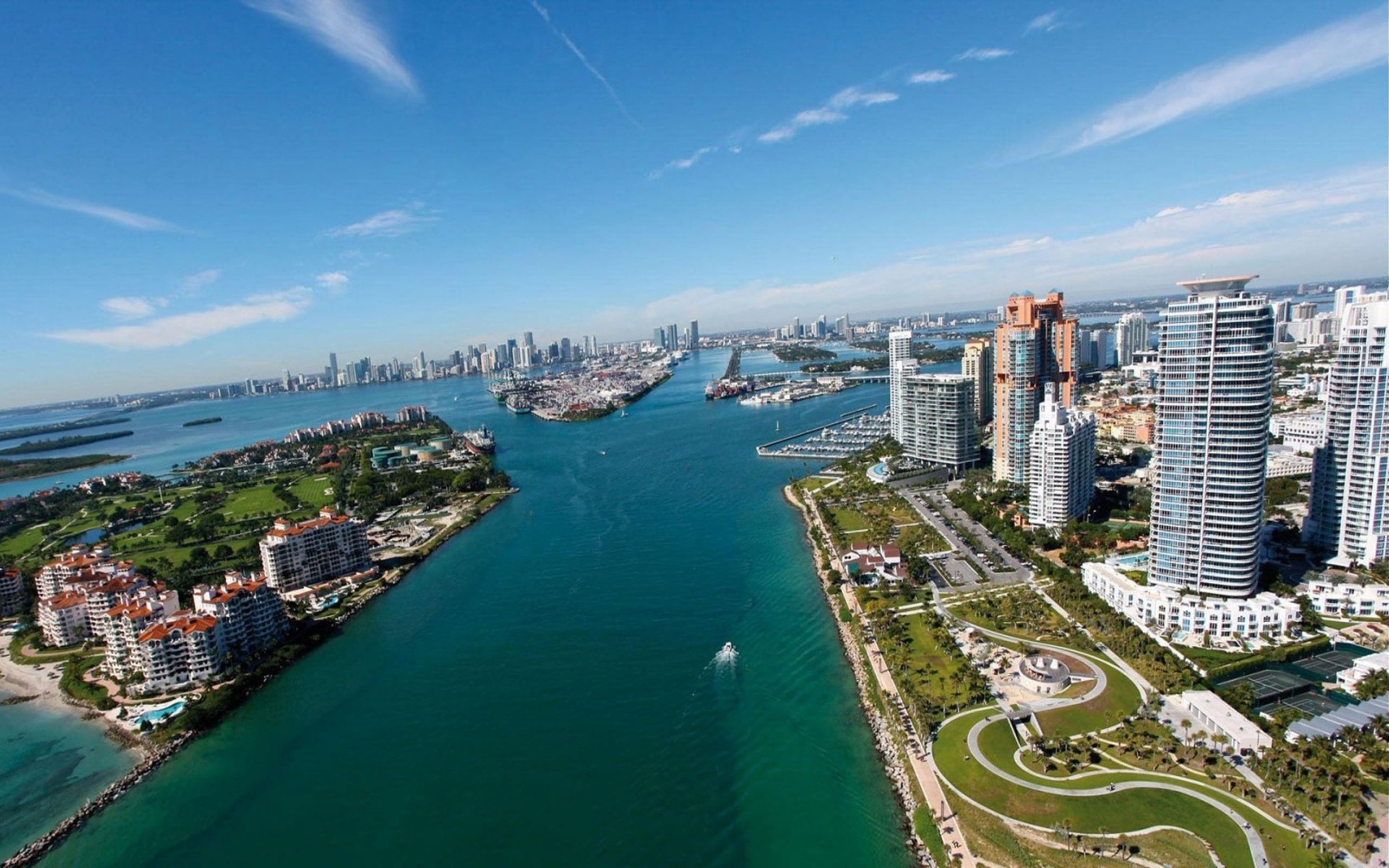 Florida city Miami Beach, Widescreen 2K wallpaper, Aerial view, 2560x1600 HD Desktop