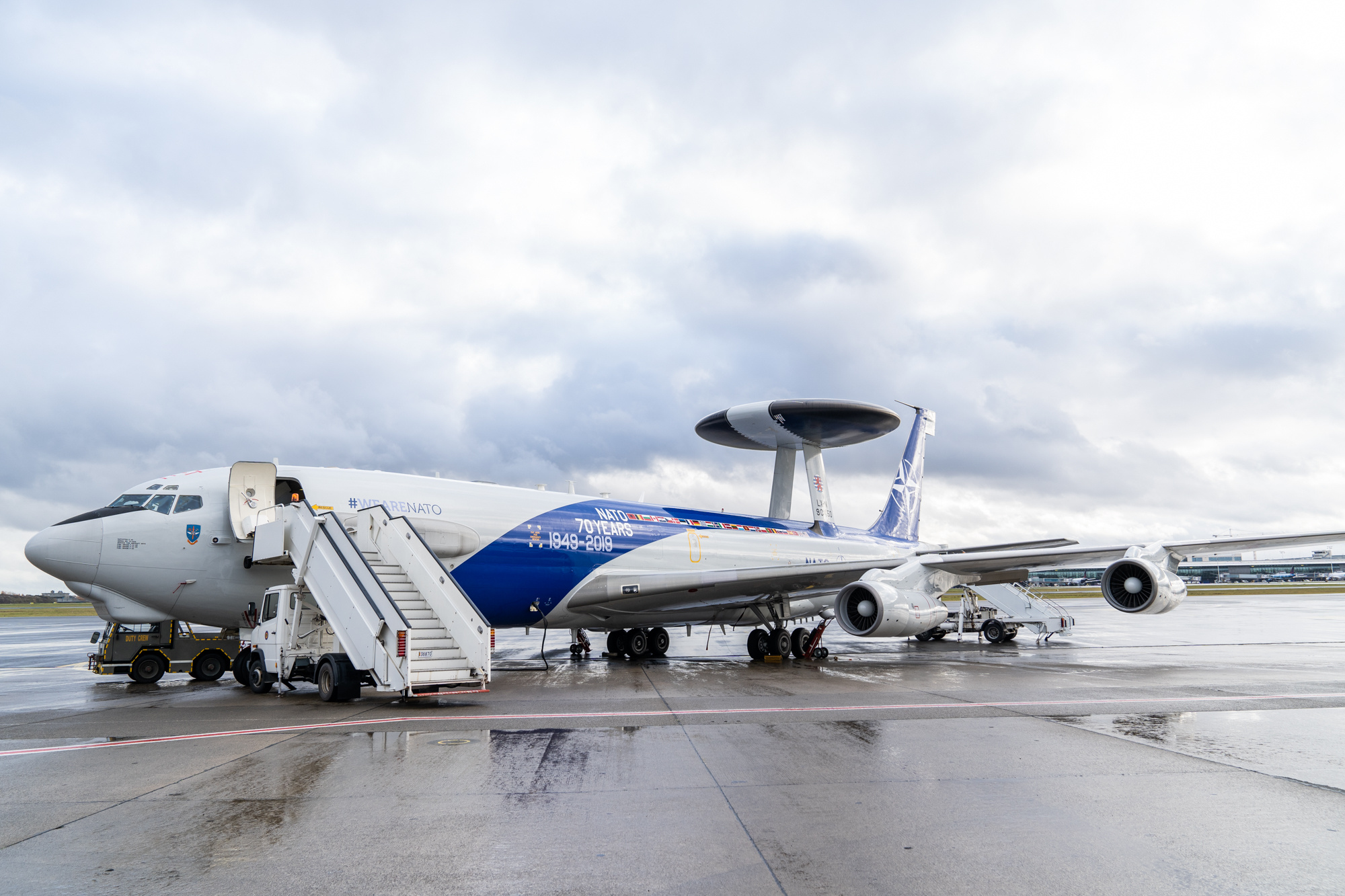 Boeing E-3, Modernize NATO fleet, Awacs aircraft, 2000x1340 HD Desktop