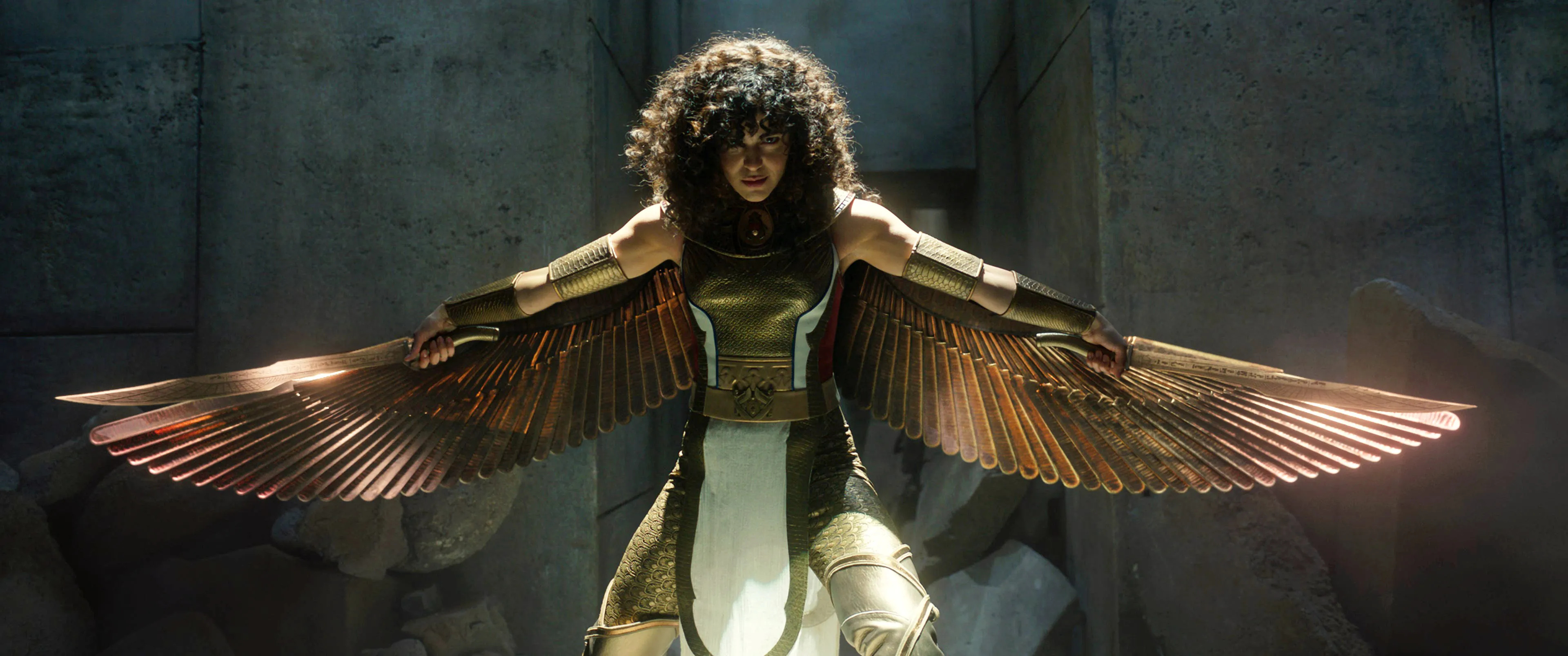 Layla's Scarlet Scarab costume, Moon Knight finale, 3840x1610 Dual Screen Desktop