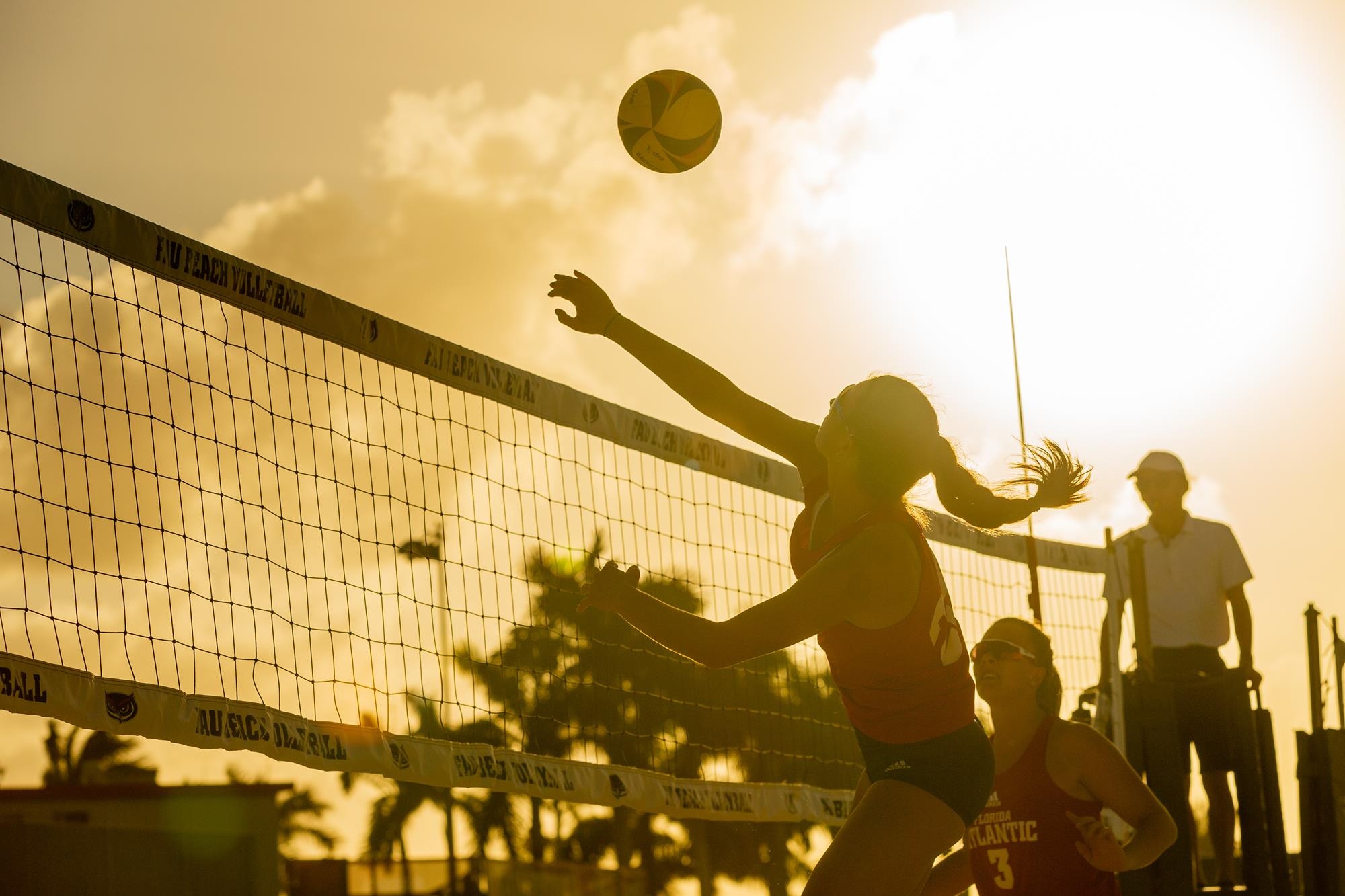Julie Honzovicova, Beach Volleyball Wallpaper, 2000x1340 HD Desktop