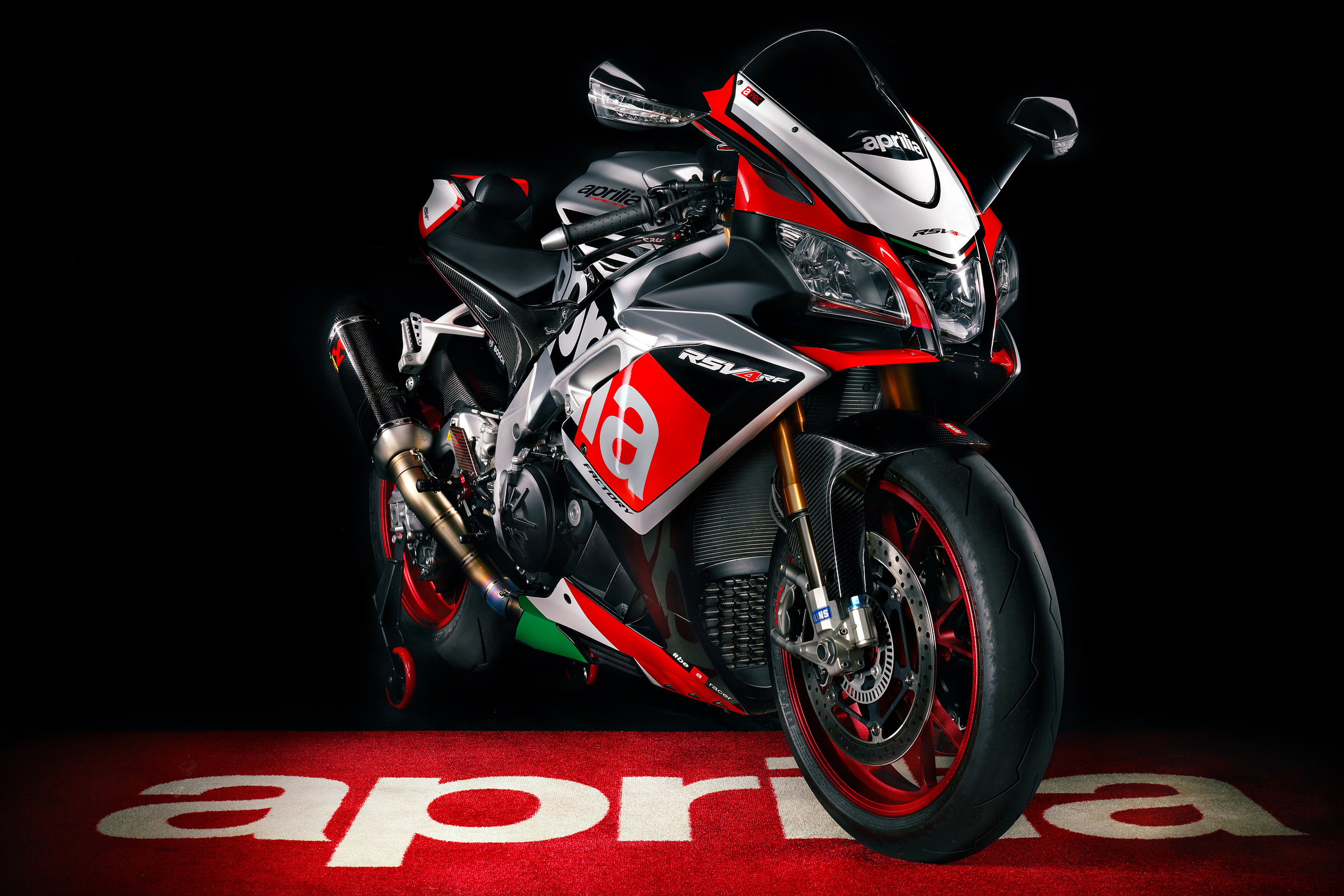 Aprilia RSV4, Power unleashed, Auto elegance, Ultimate performance, 2400x1600 HD Desktop