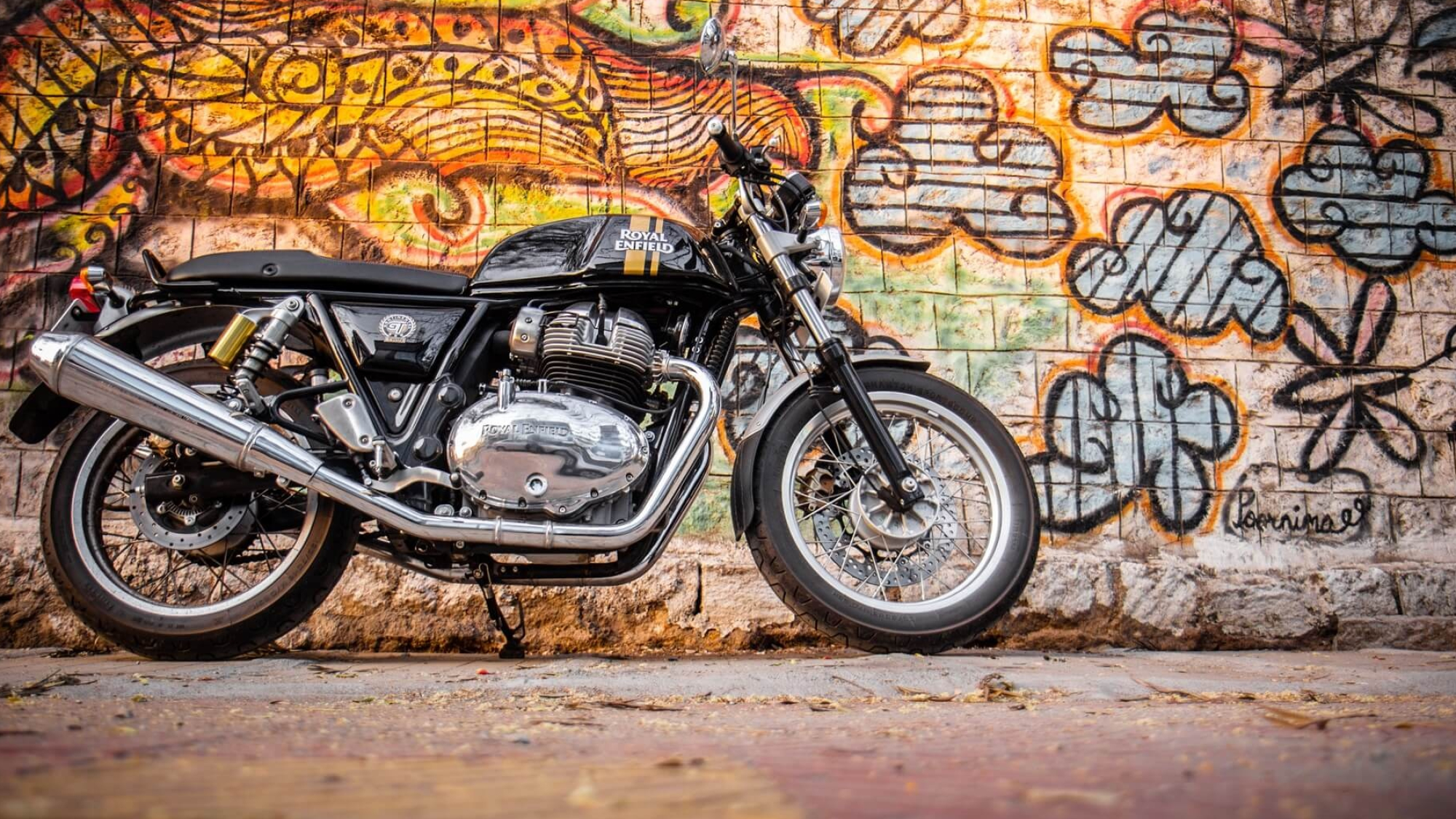 Royal Enfield Continental GT 650, Graffiti brick wall, Chrome twin exhaust, HD Desktop wallpaper