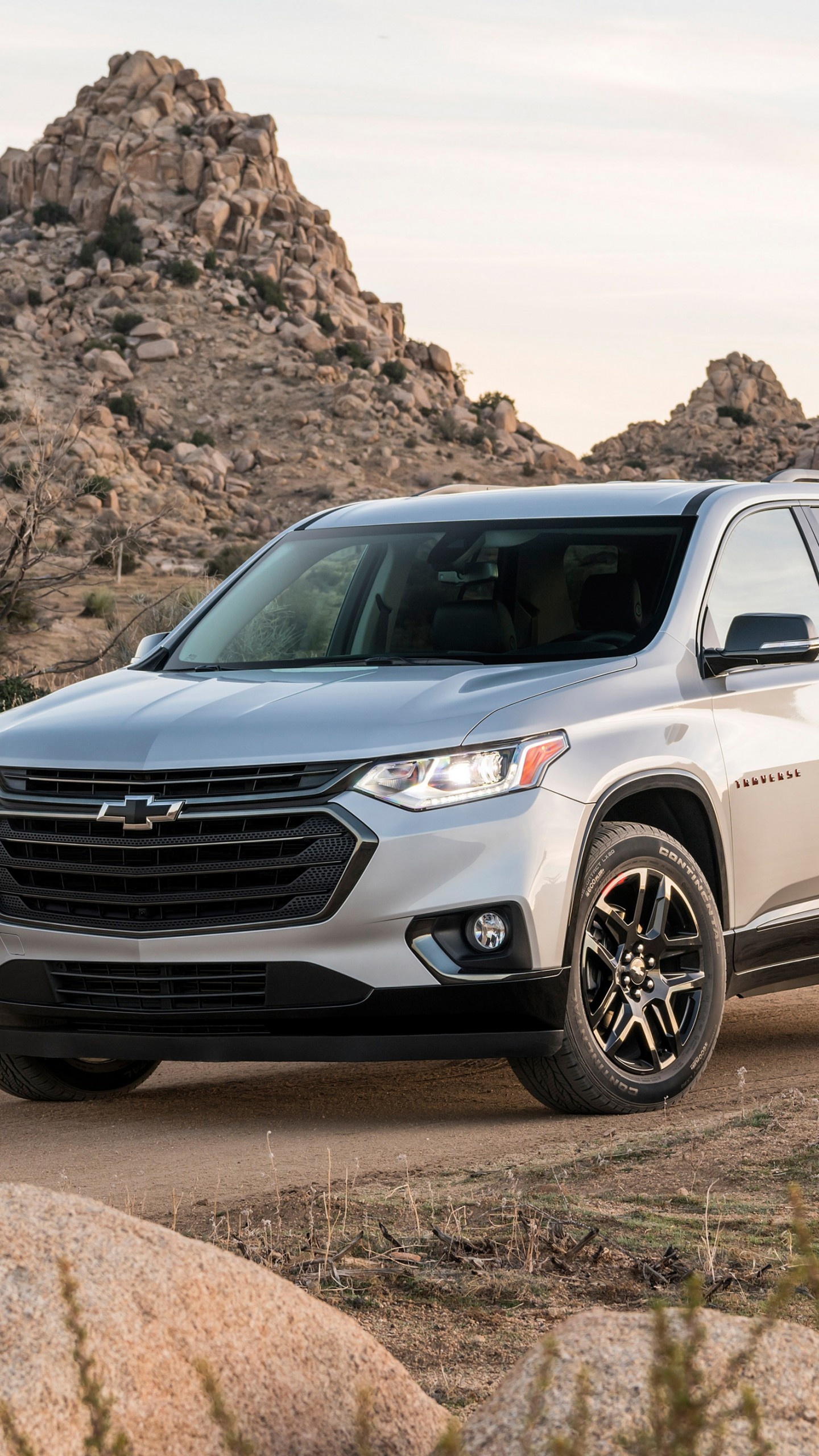 Chevrolet Traverse, SUV power, Sleek and modern, Impressive 5k resolution, 1440x2560 HD Phone