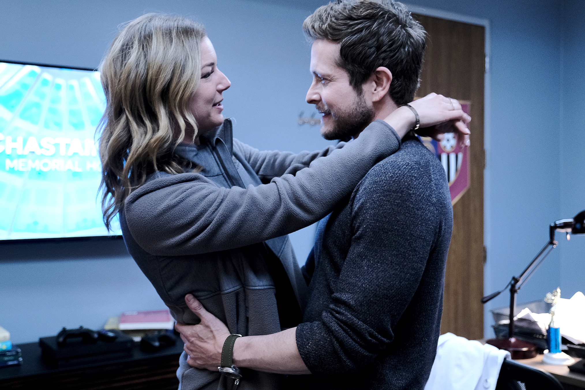 Conrad and Nic, The Resident (TV Series) Wallpaper, 2030x1360 HD Desktop
