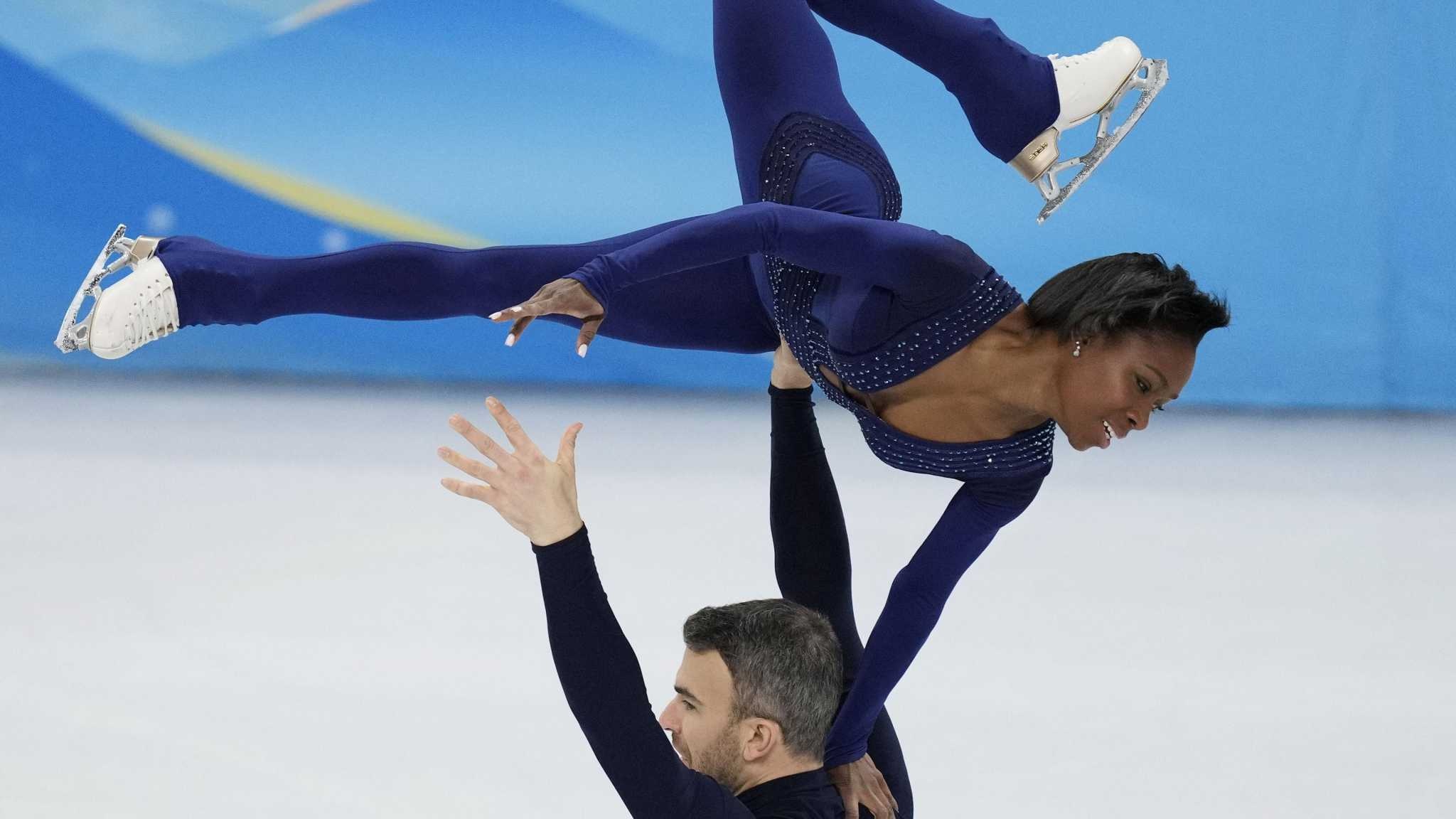 Black Figure Skaters, Representation, Diversity, Equality, 2050x1160 HD Desktop