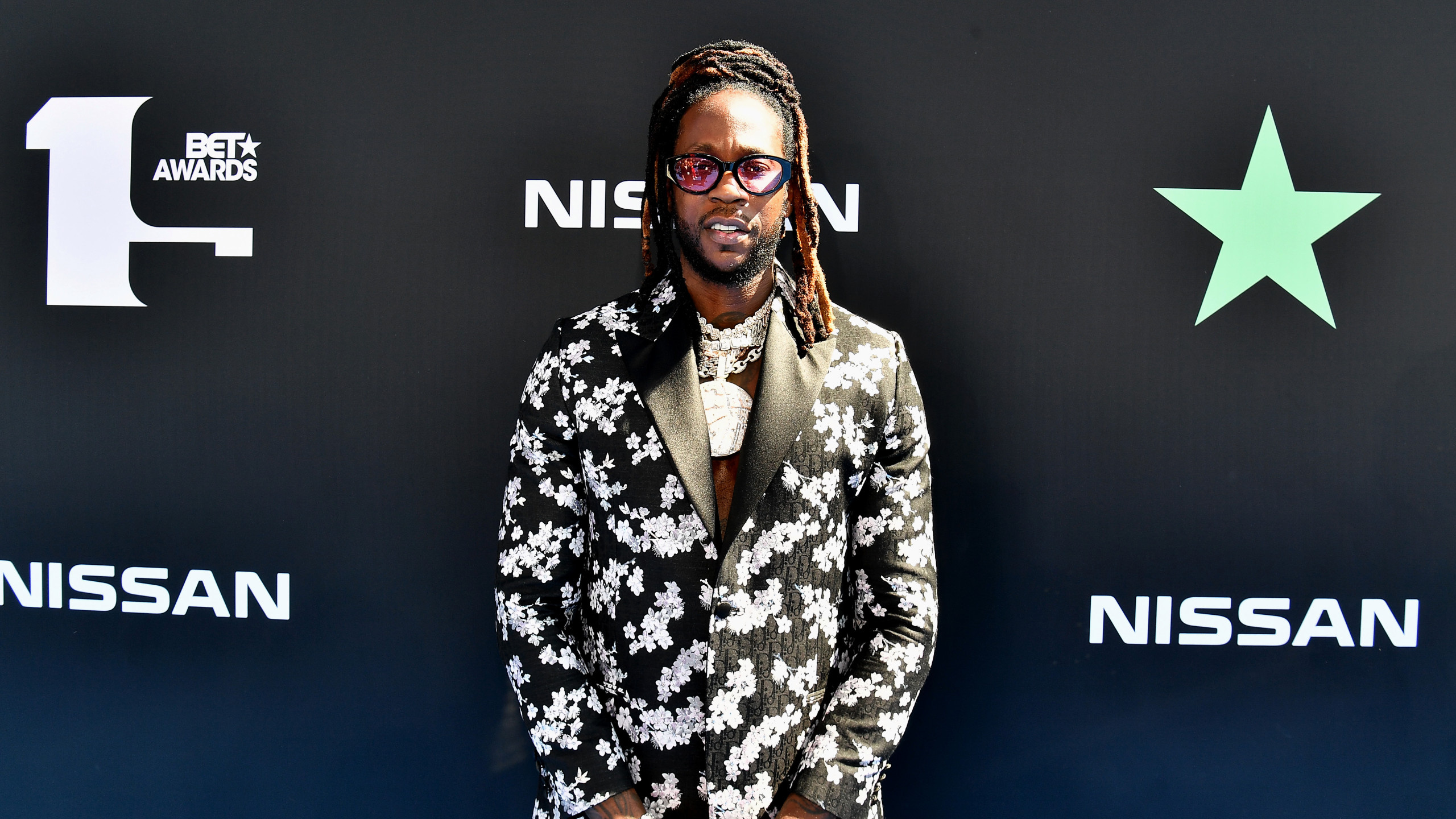 2 Chainz, Unique wallpaper, Zoey Simpson's collection, Rapper's persona, 2560x1440 HD Desktop