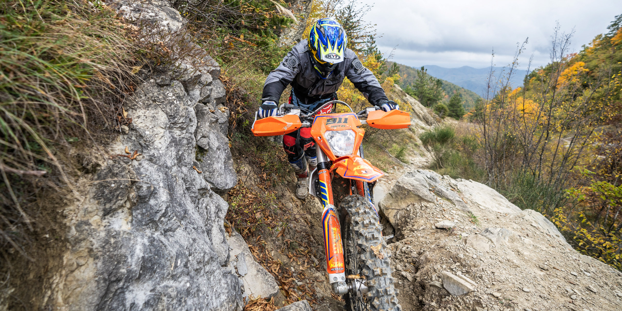 Mountain Extreme Riding, Enduro Motorbikes Wallpaper, 2560x1280 Dual Screen Desktop