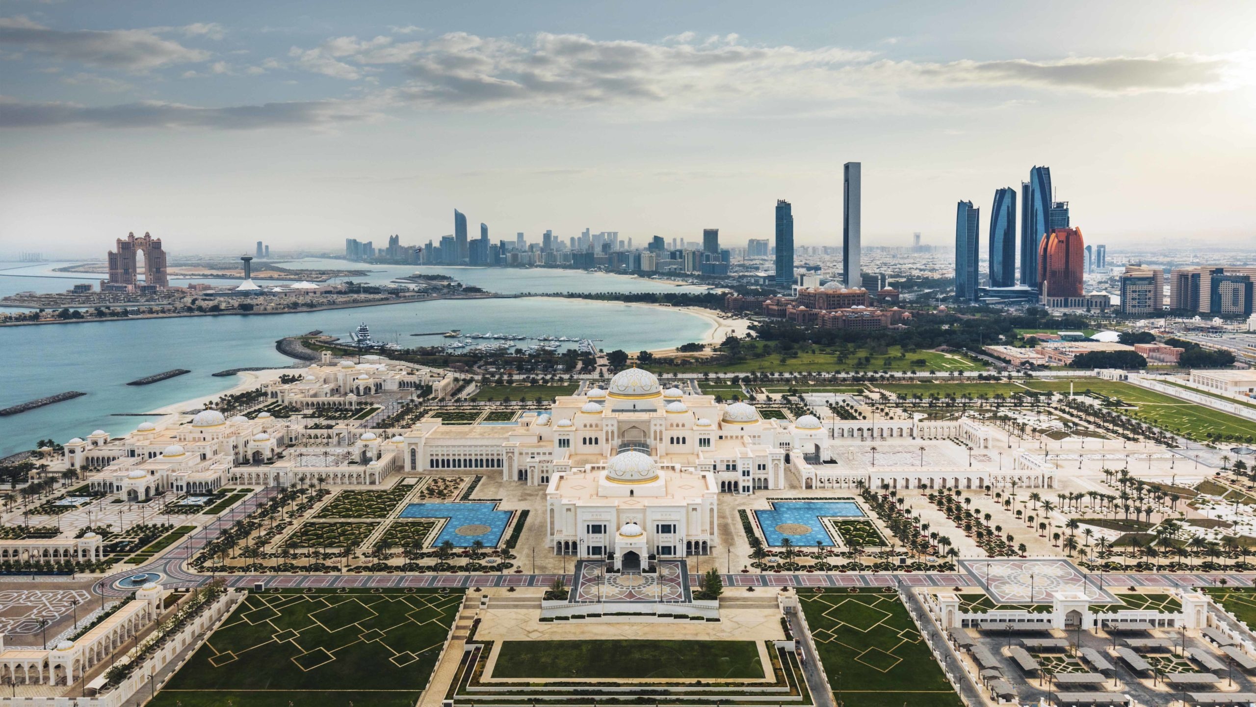 Abu Dhabi, E-learning programme, CMW, 2560x1440 HD Desktop