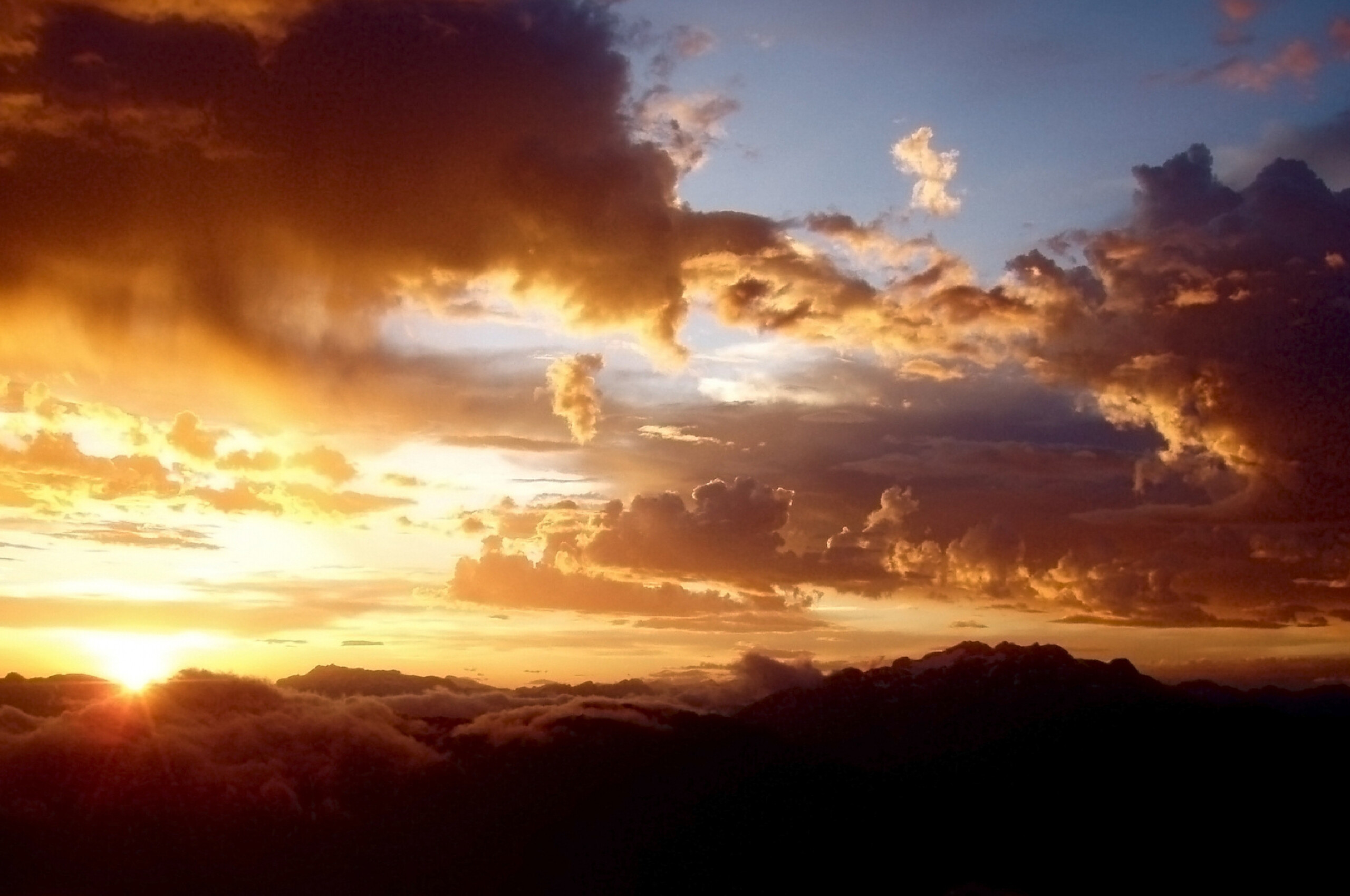 Air sky 4k, Sunset colors height, Wallpaper, Nature, 2560x1700 HD Desktop
