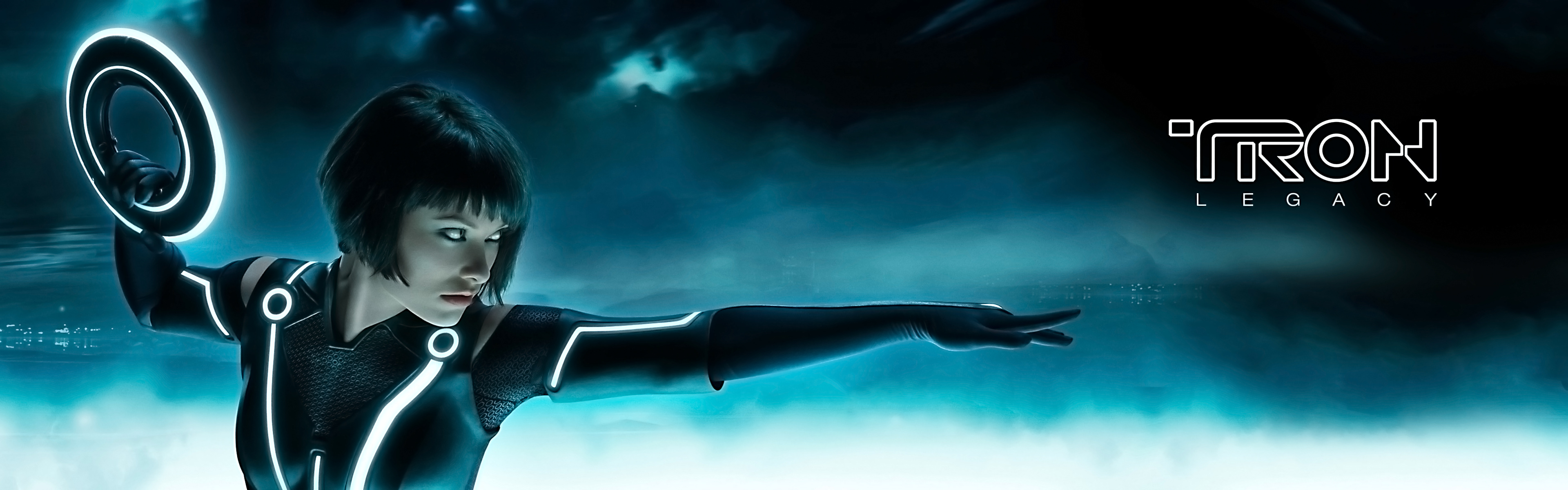 Olivia Wilde as Quorra, Tron: Legacy logo, Glowing identity disc, Dual Screen Desktop wallpaper