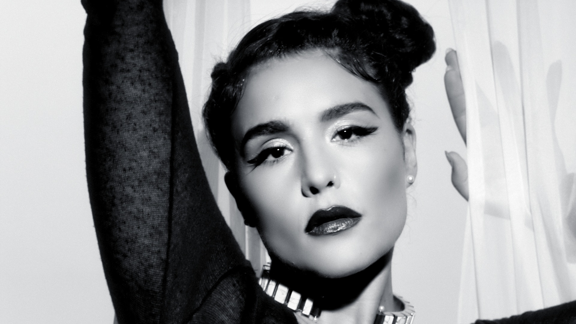 Breakaway sound, Cool uncle vibe, Jessie Ware's music, 1920x1080 Full HD Desktop