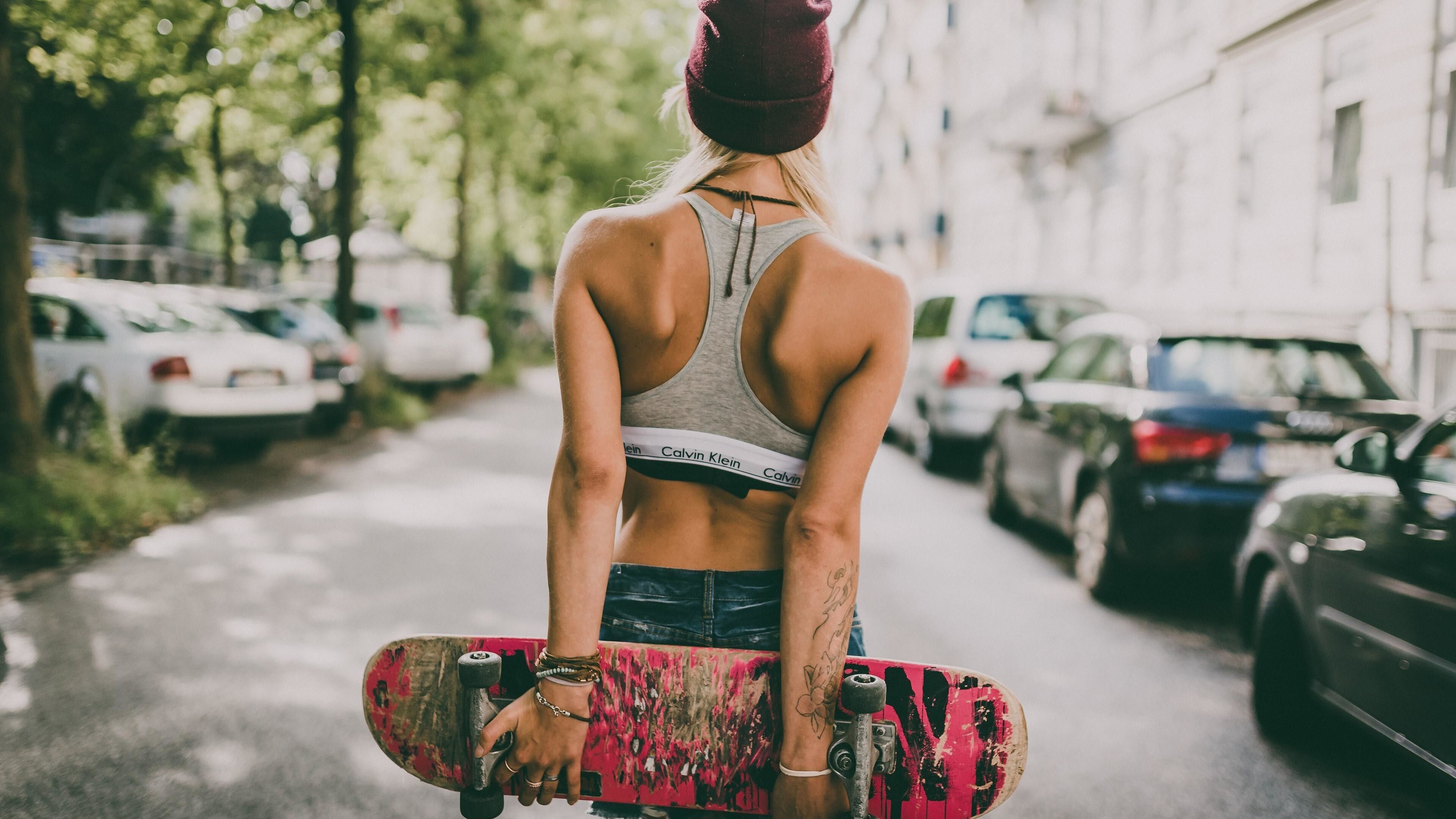 Girl skateboarding, Street style, Urban background, Skater fashion, 3840x2160 4K Desktop