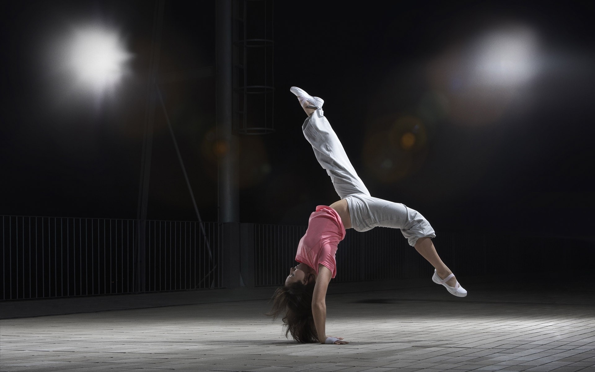 Handstand, Contemporary Dance Wallpaper, 1920x1200 HD Desktop