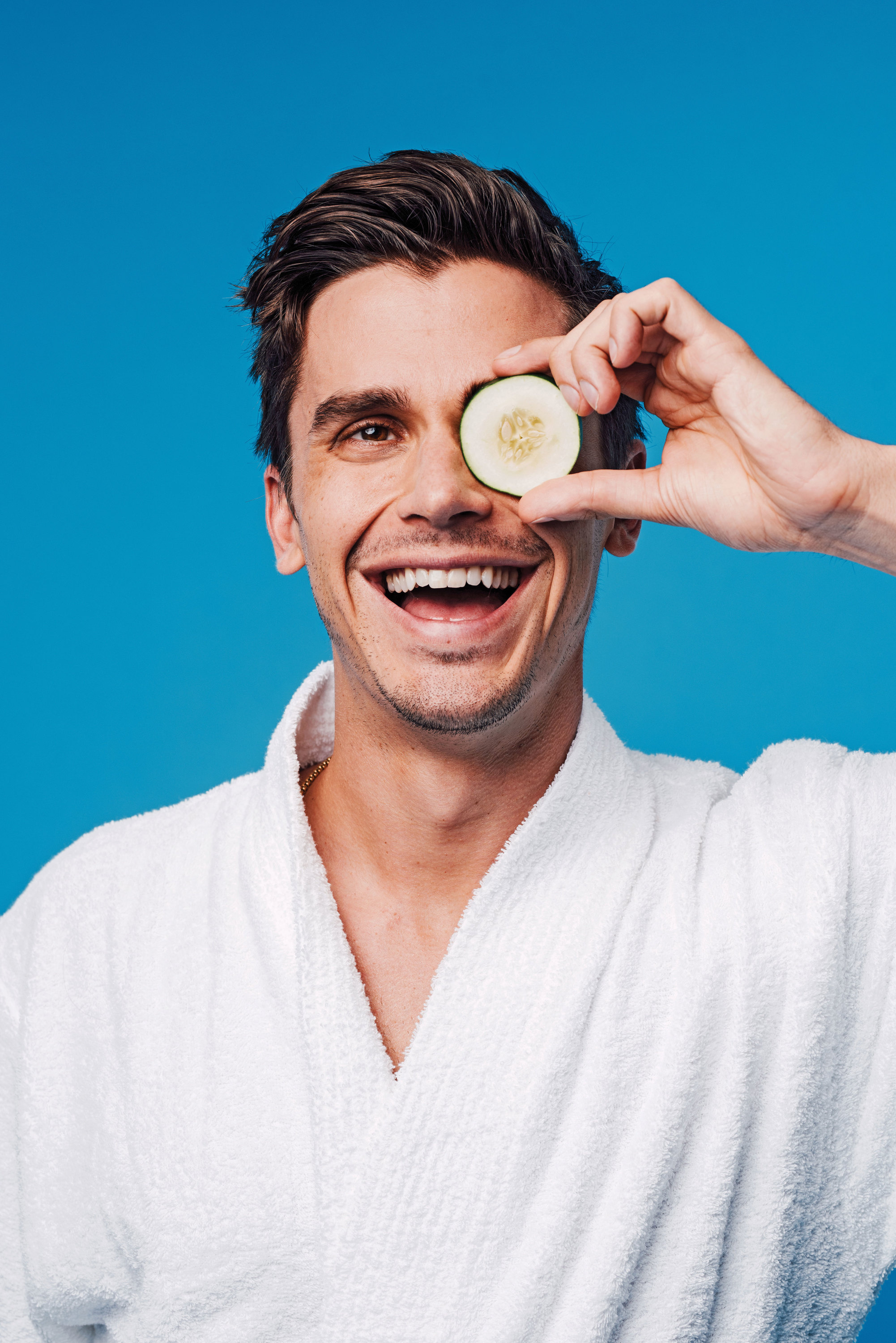Antoni Porowski, Perfect NYC day, Queer Eye, NYC, 2010x3000 HD Phone
