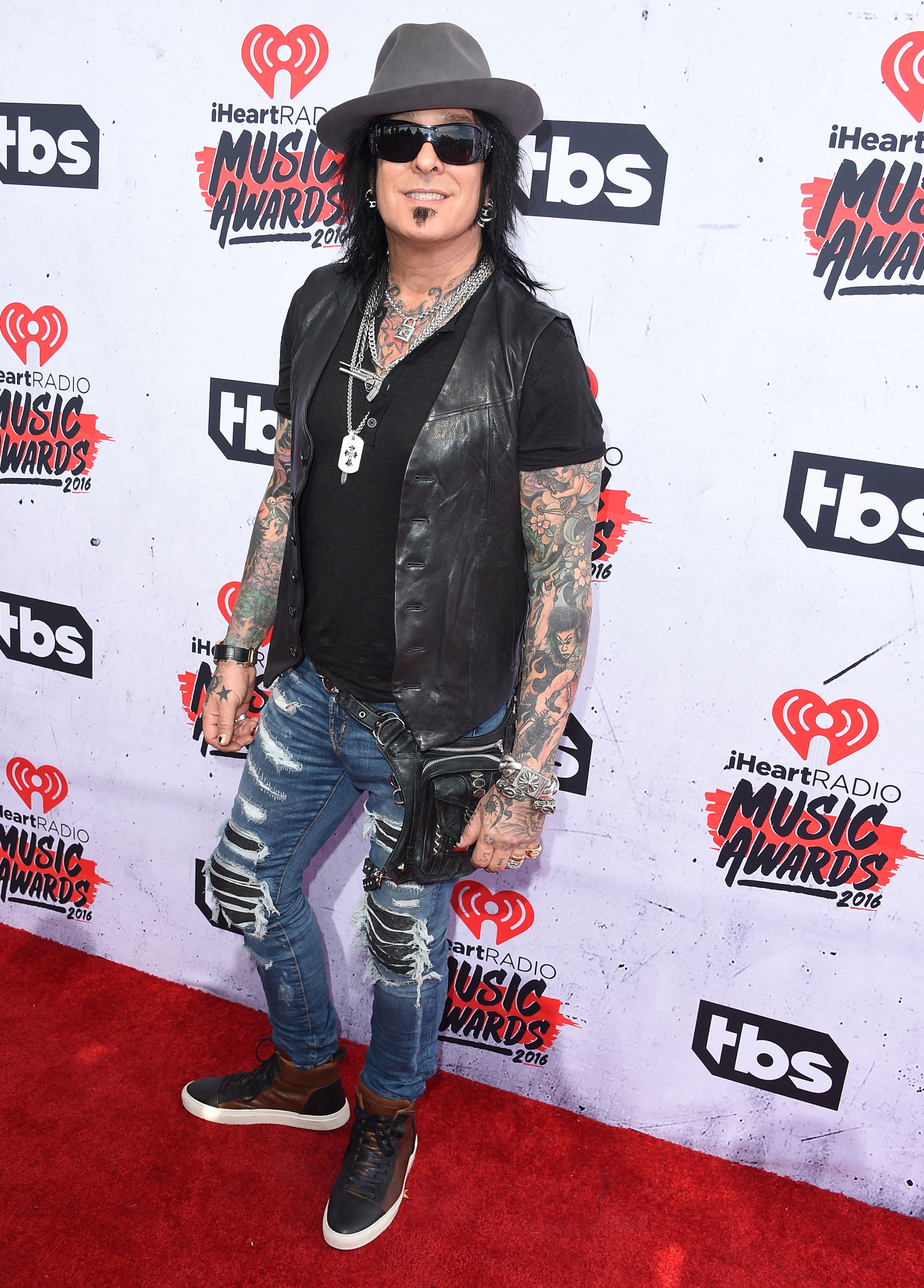 iHeartRadio Music Awards 2016, Nikki Sixx Wallpaper, 2160x3000 HD Phone
