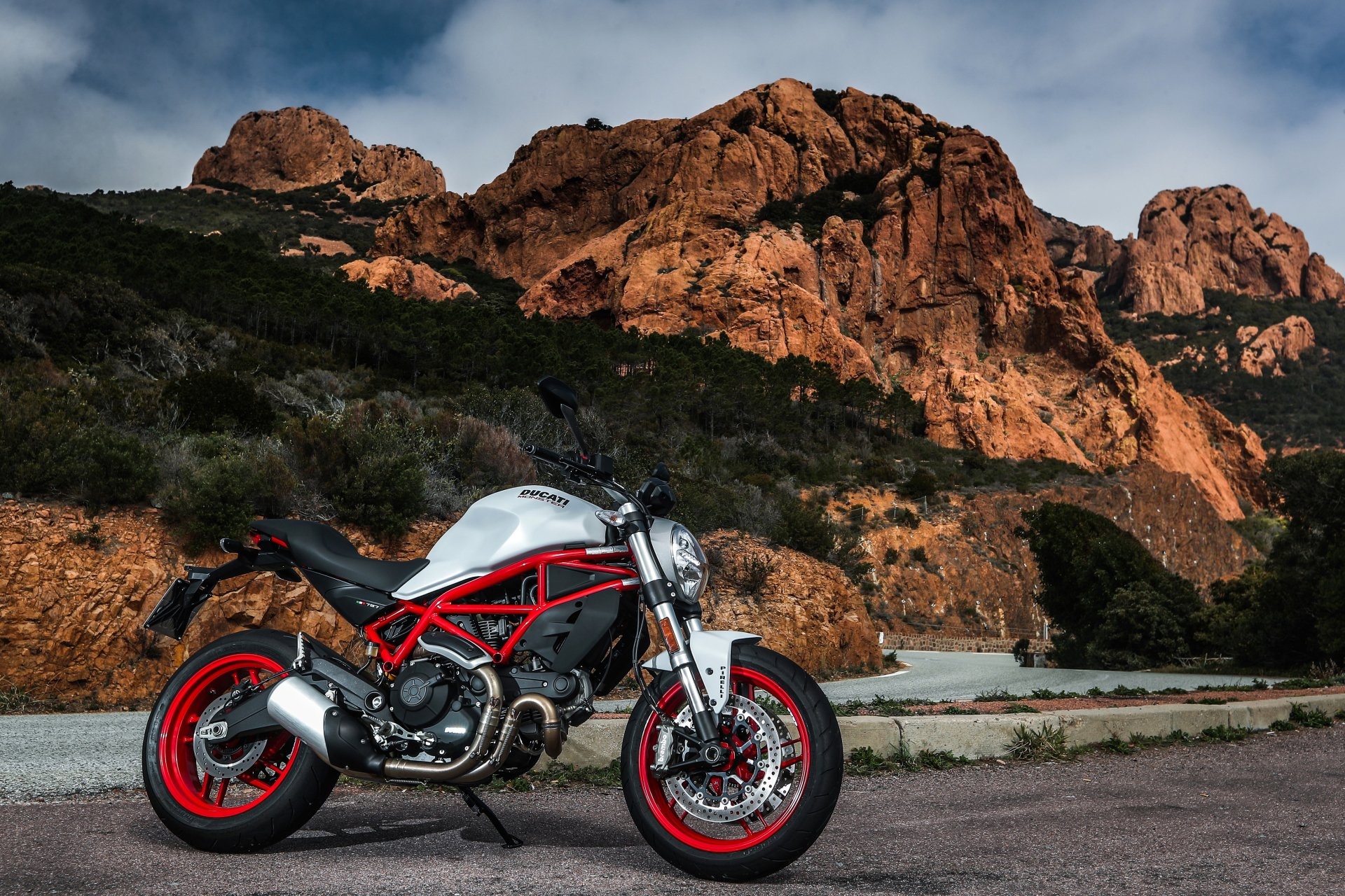 Ducati Monster, HD, Wallpapers, Auto, 1920x1280 HD Desktop