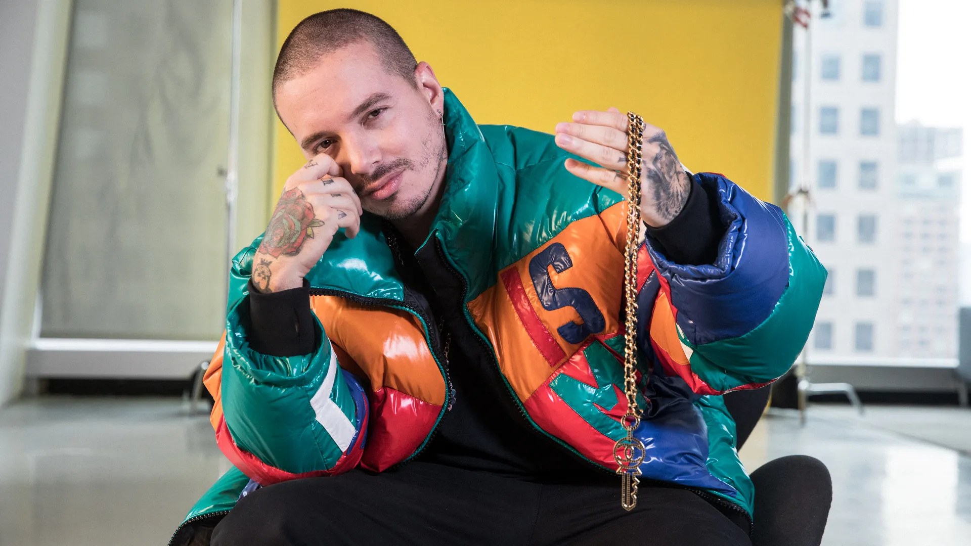 J Balvin insane jewelry, Seriously insane jewelry, Collection GQ, 1920x1080 Full HD Desktop